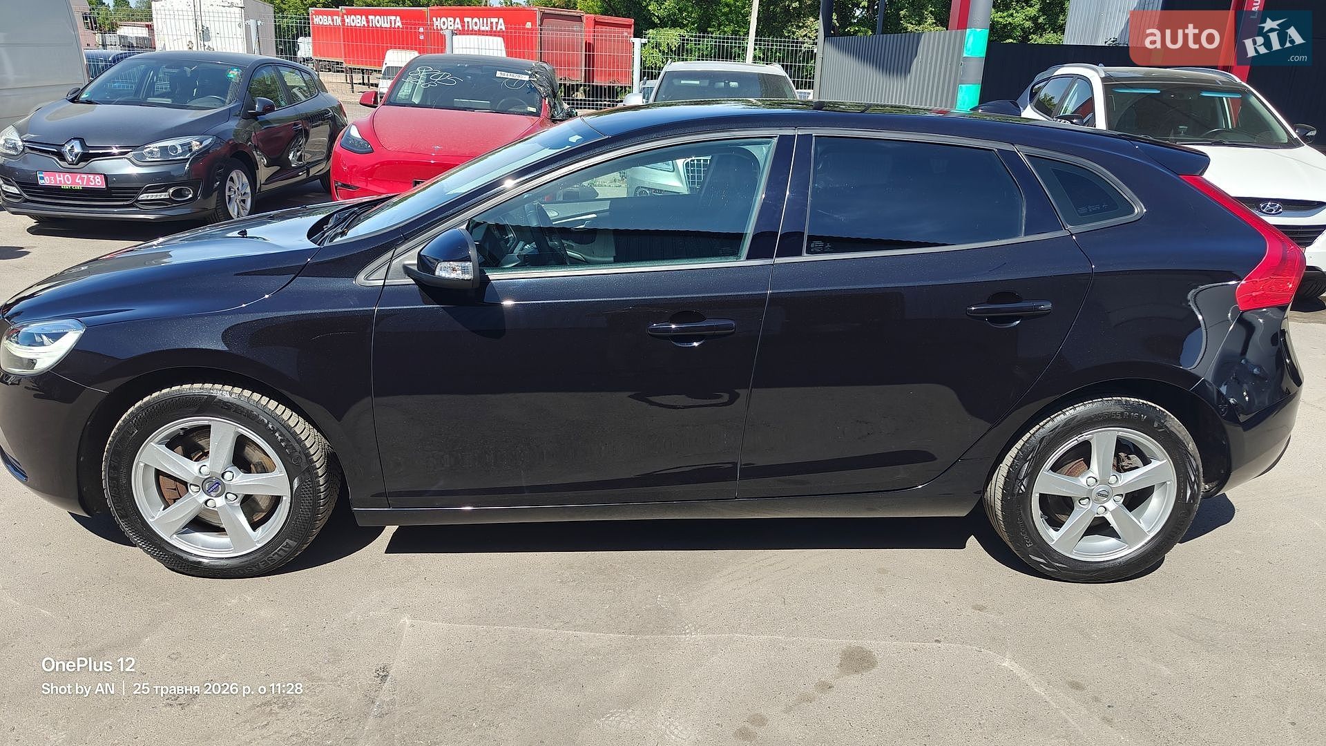 Volvo V40 2018 VIN YV1MV7480J2506668 фото оголошення 16 з 48