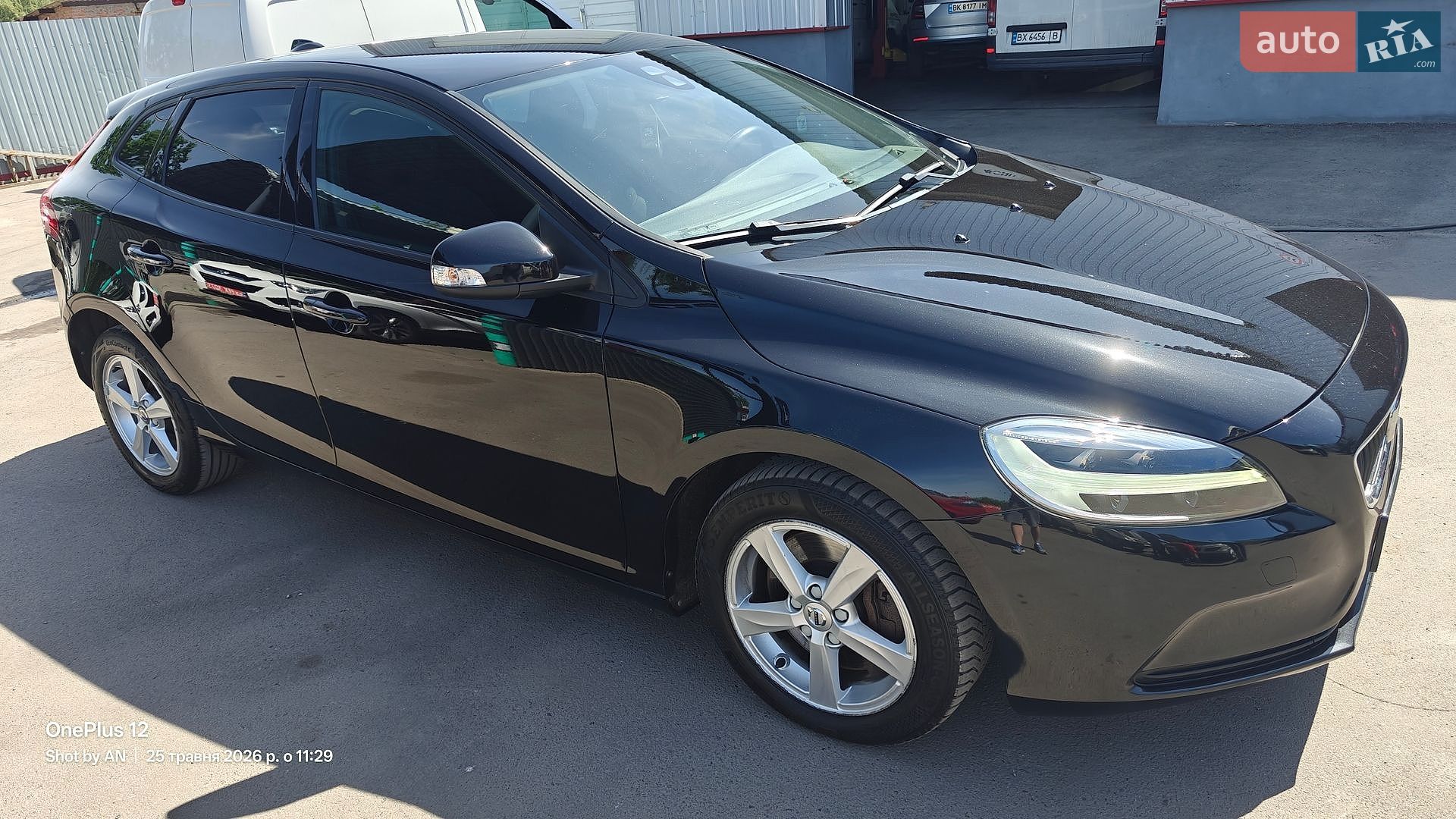 Volvo V40 2018 VIN YV1MV7480J2506668 фото оголошення 23 з 48