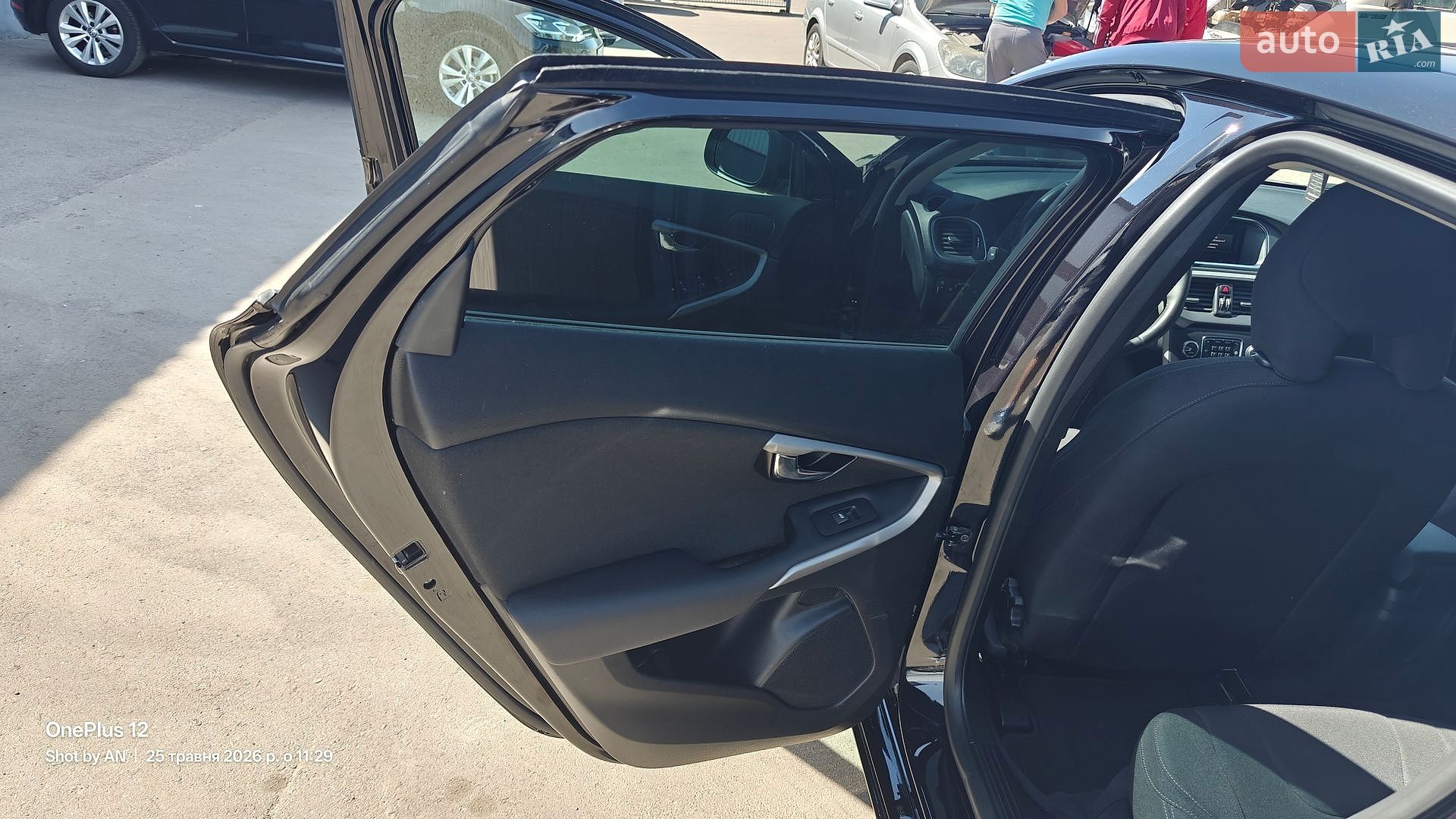 Volvo V40 2018 VIN YV1MV7480J2506668 фото оголошення 28 з 48
