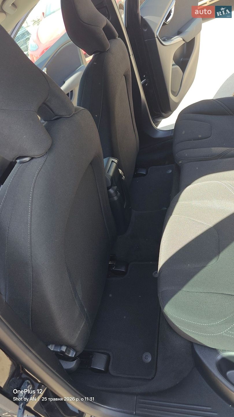Volvo V40 2018 VIN YV1MV7480J2506668 фото оголошення 38 з 48