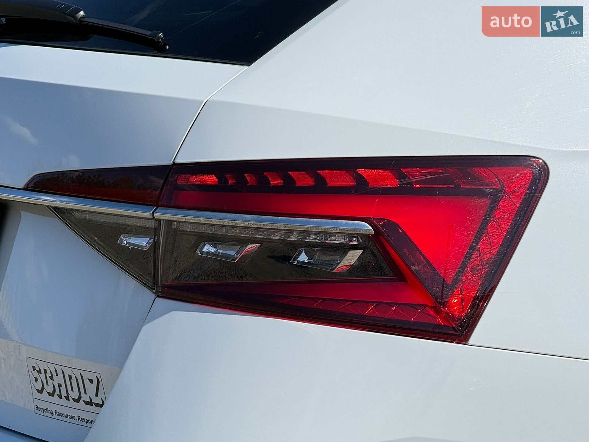 Skoda Superb 2022 VIN TMBJR9NP1N7052806 фото оголошення 14 з 95
