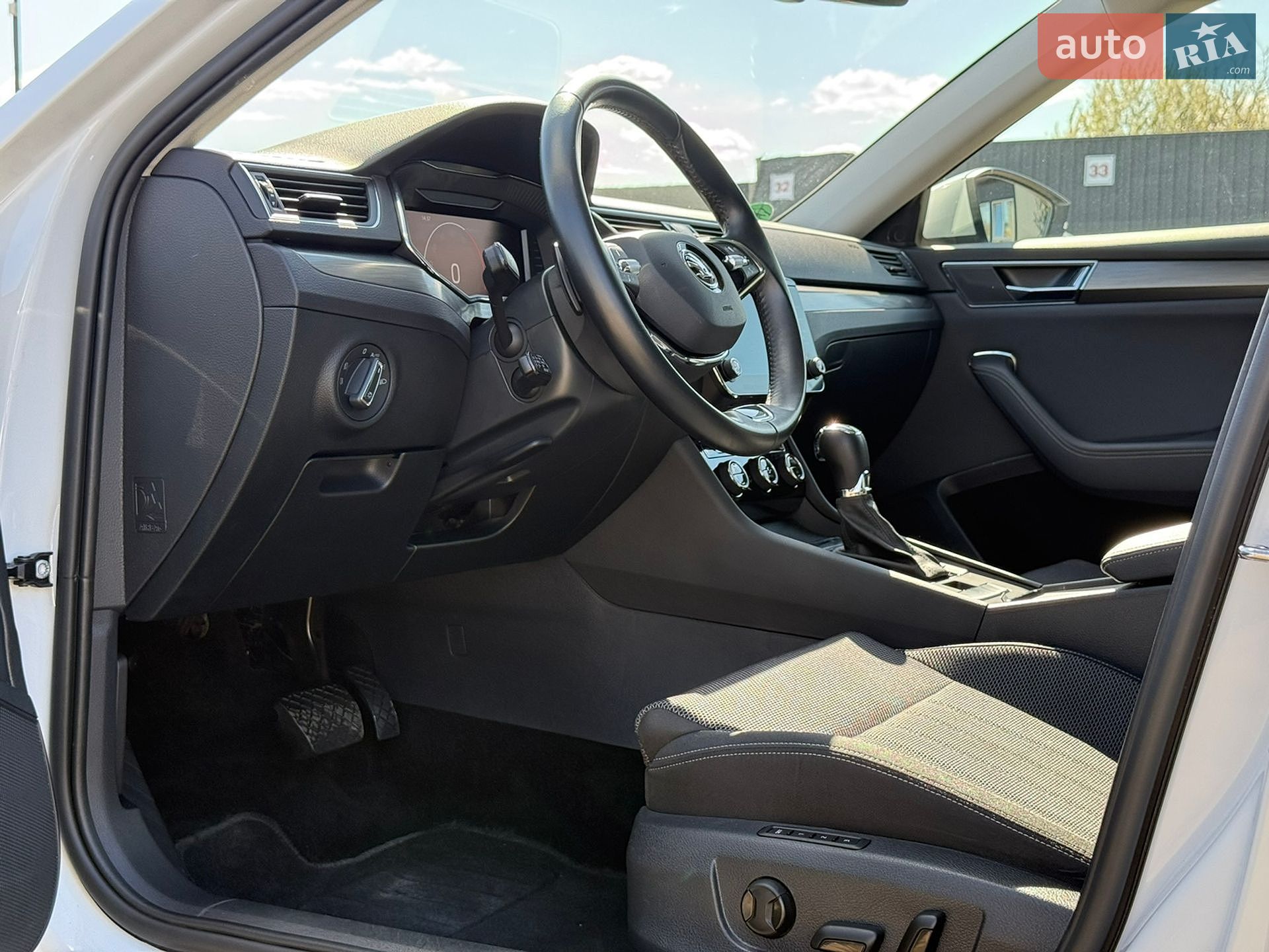 Skoda Superb 2022 VIN TMBJR9NP1N7052806 фото оголошення 22 з 95