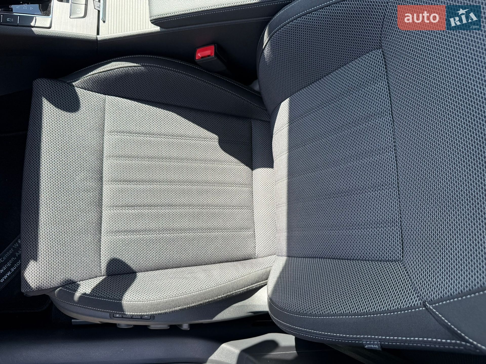 Skoda Superb 2022 VIN TMBJR9NP1N7052806 фото оголошення 25 з 95