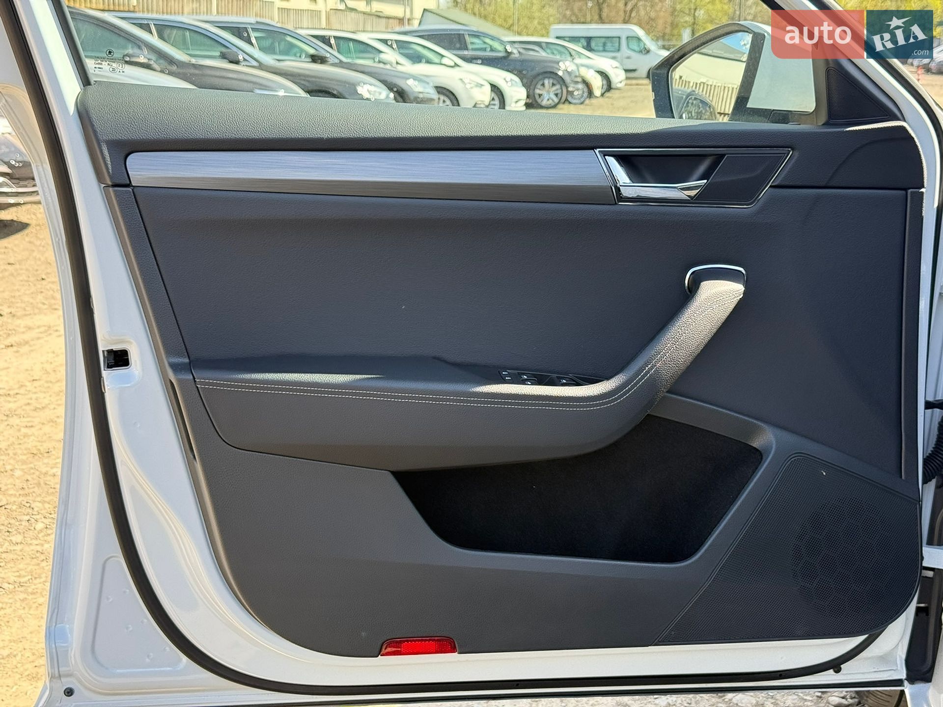 Skoda Superb 2022 VIN TMBJR9NP1N7052806 фото оголошення 28 з 95