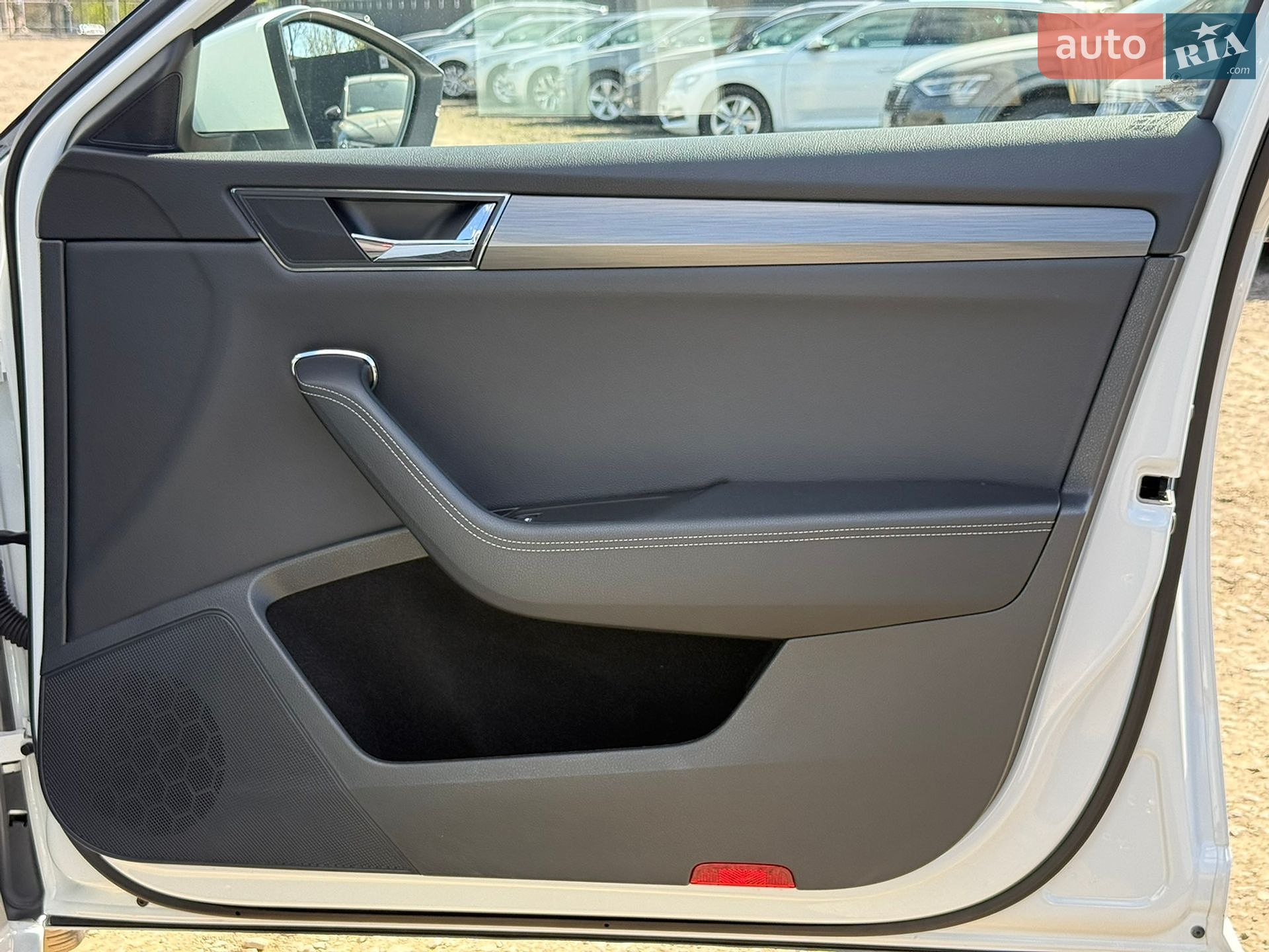Skoda Superb 2022 VIN TMBJR9NP1N7052806 фото оголошення 52 з 95