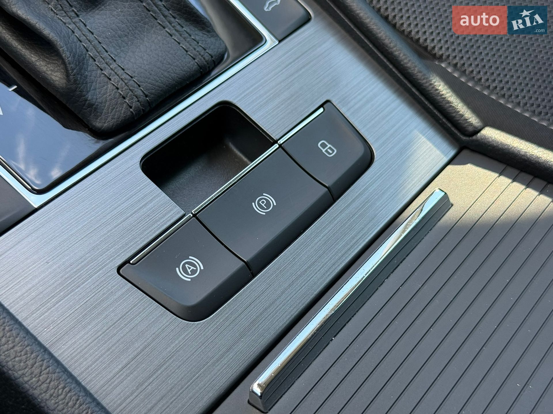 Skoda Superb 2022 VIN TMBJR9NP1N7052806 фото оголошення 64 з 95