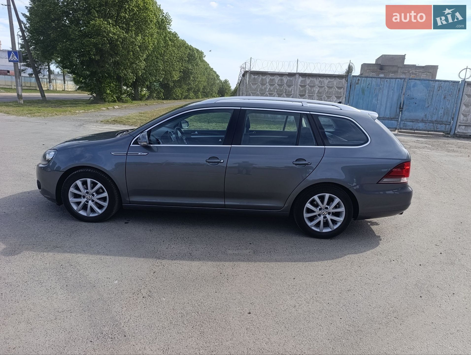 Volkswagen Golf 2010 VIN WVWZZZ1KZAM686681 фото оголошення 3 з 26