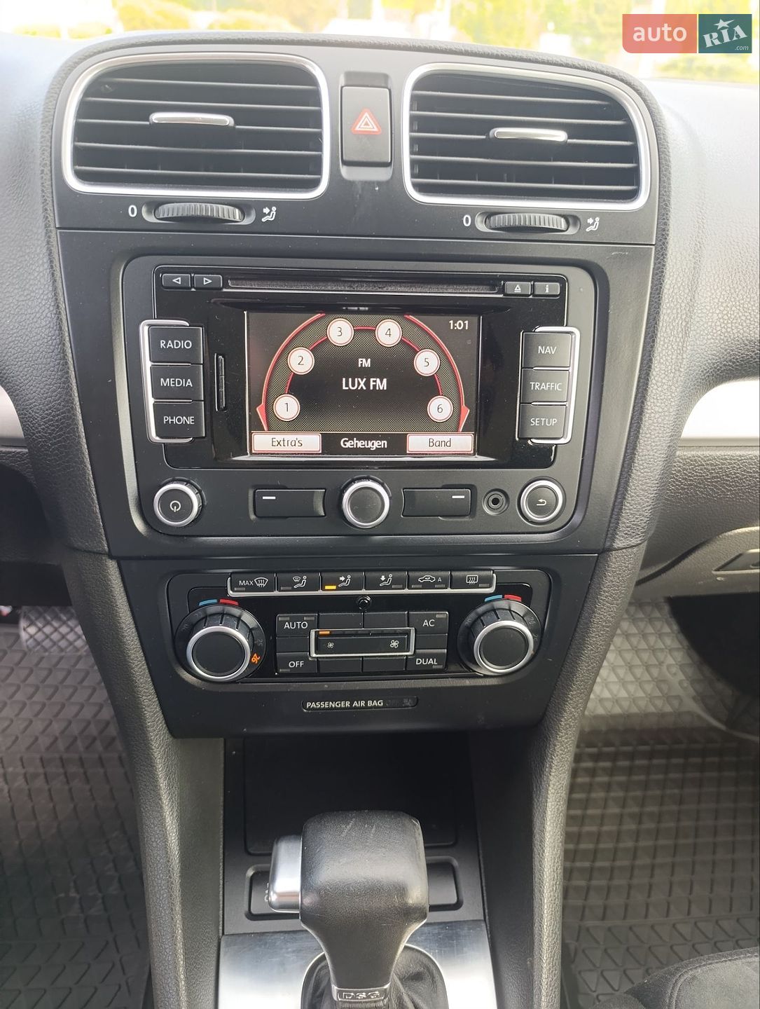 Volkswagen Golf 2010 VIN WVWZZZ1KZAM686681 фото оголошення 12 з 26