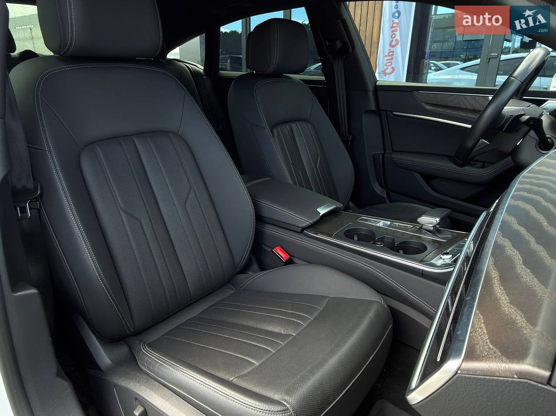 Audi A7 Sportback 2021 VIN WAUTPBF24MN074623 фото оголошення 10 з 19