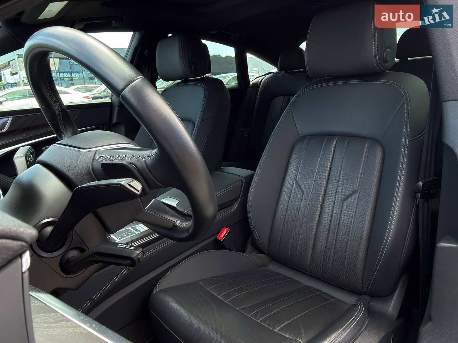 Audi A7 Sportback 2021 VIN WAUTPBF24MN074623 фото оголошення 11 з 19