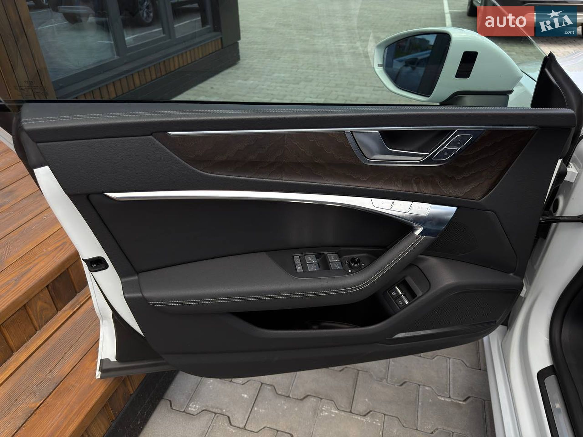Audi A7 Sportback 2021 VIN WAUTPBF24MN074623 фото оголошення 13 з 19