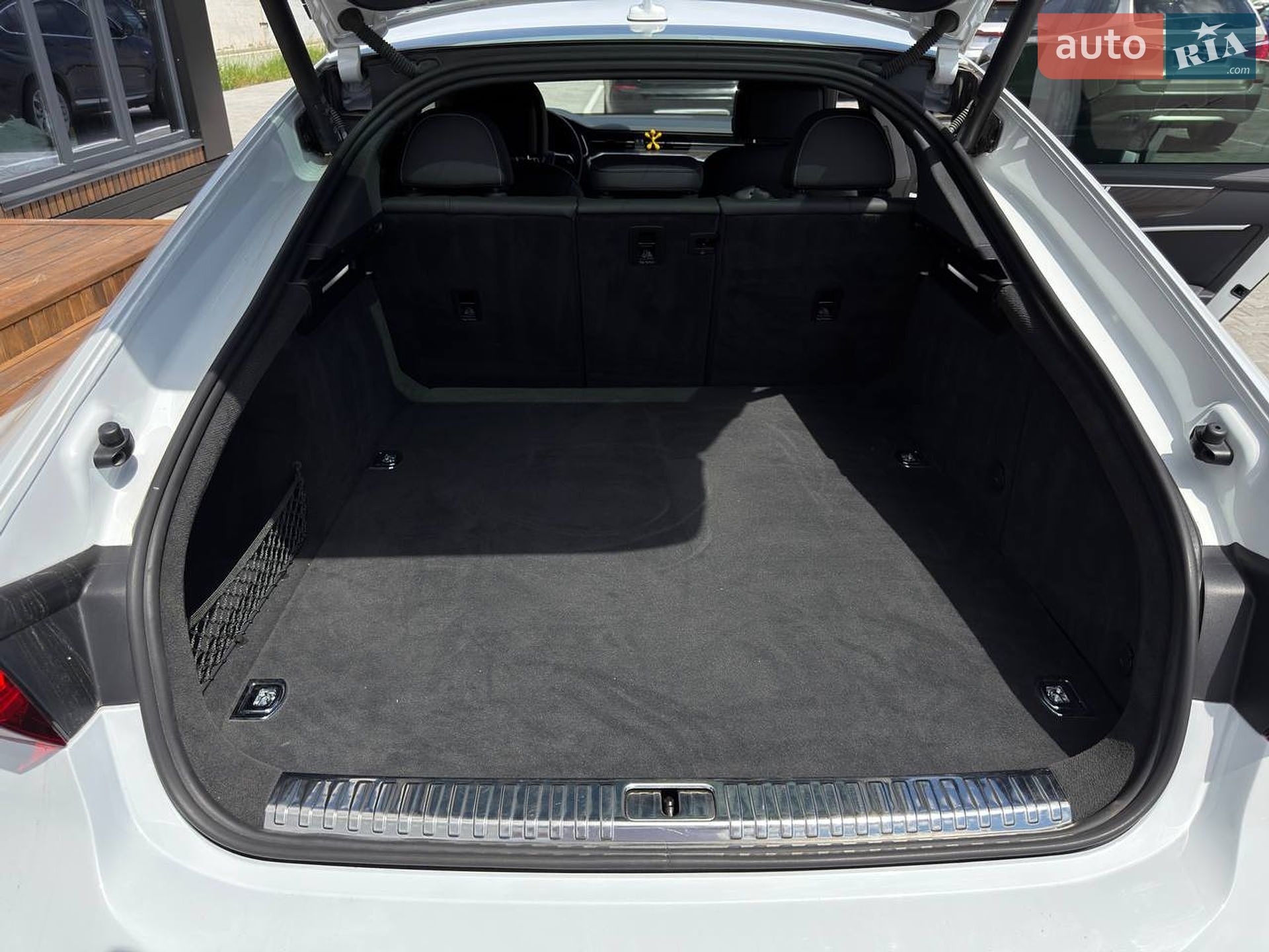 Audi A7 Sportback 2021 VIN WAUTPBF24MN074623 фото оголошення 18 з 19