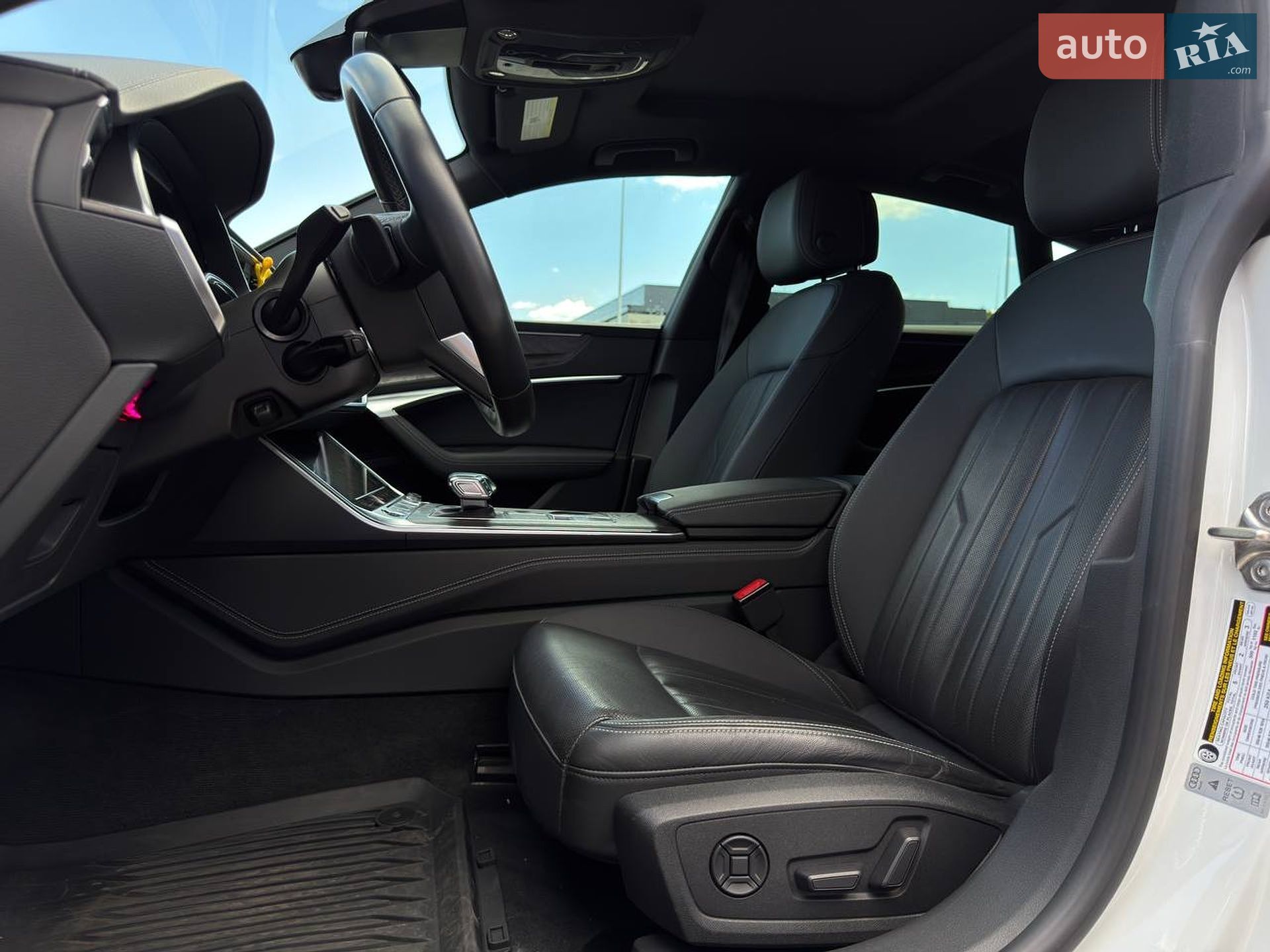 Audi A7 Sportback 2021 VIN WAUTPBF24MN074623 фото оголошення 15 з 19