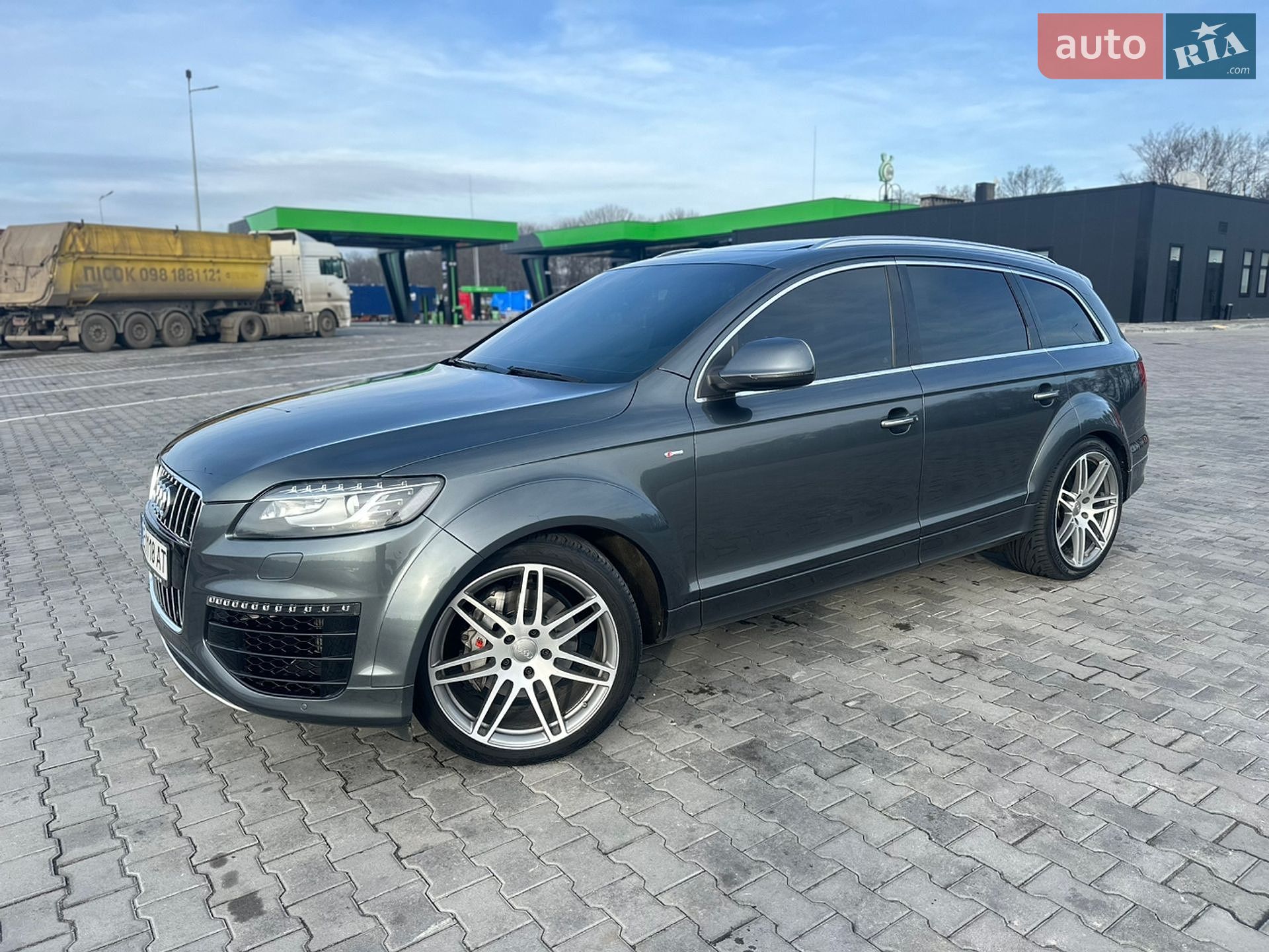 Audi Q7 2015 VIN WAUZZZ4L2FD027950 фото оголошення 4 з 35
