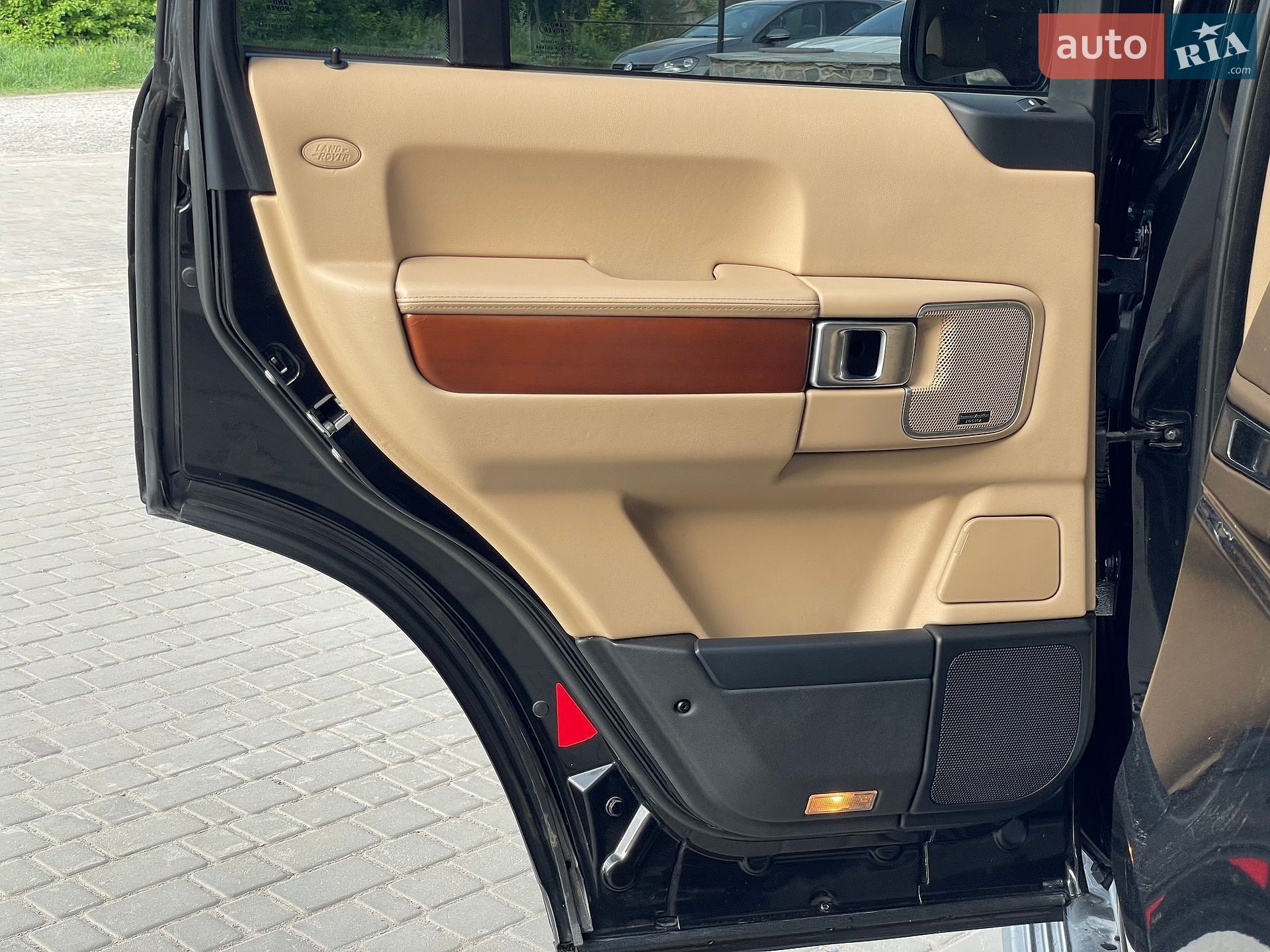 Land Rover Range Rover 2009 VIN SALLMAM24AA312171 фото оголошення 28 з 67