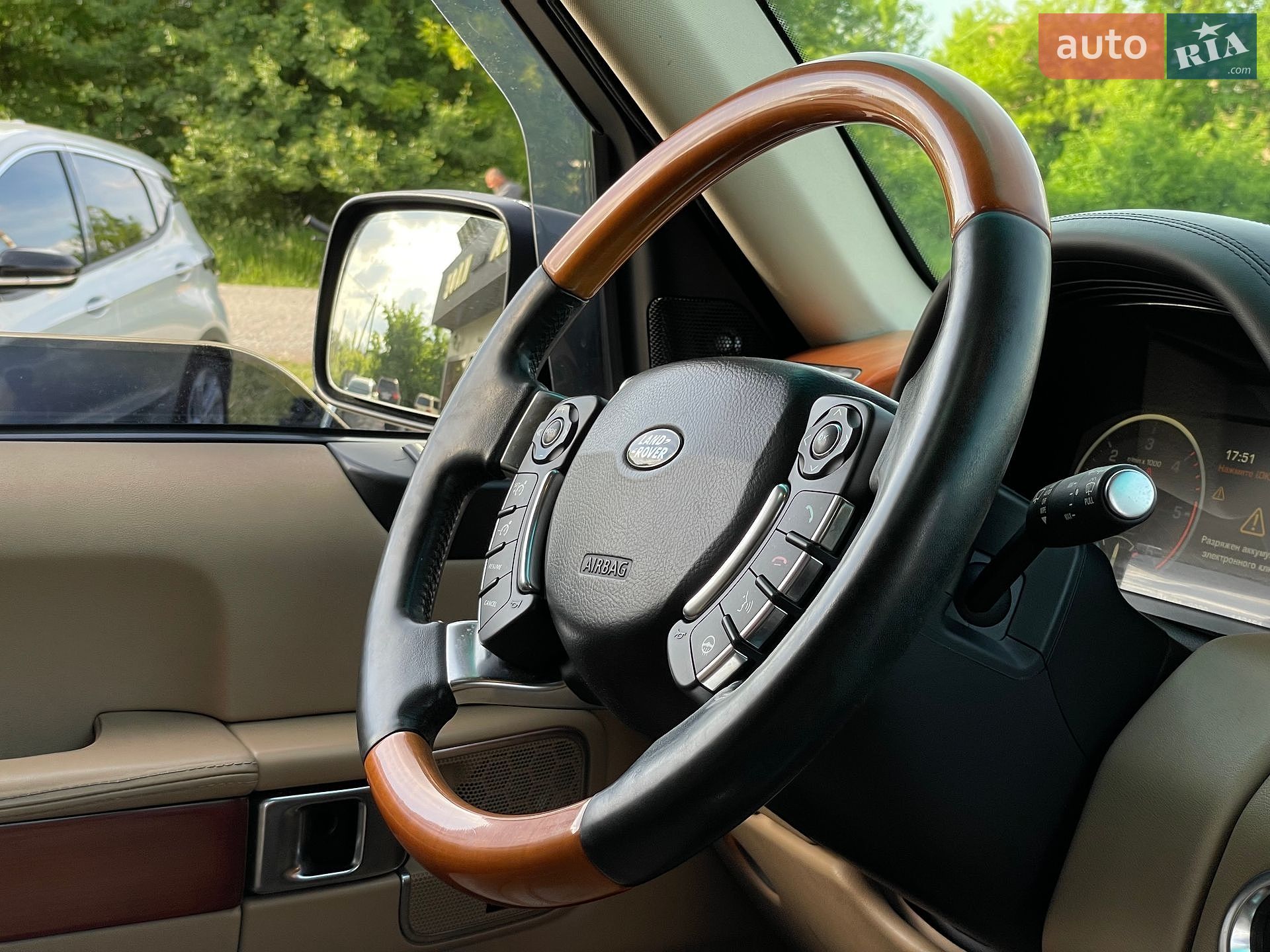 Land Rover Range Rover 2009 VIN SALLMAM24AA312171 фото оголошення 39 з 67