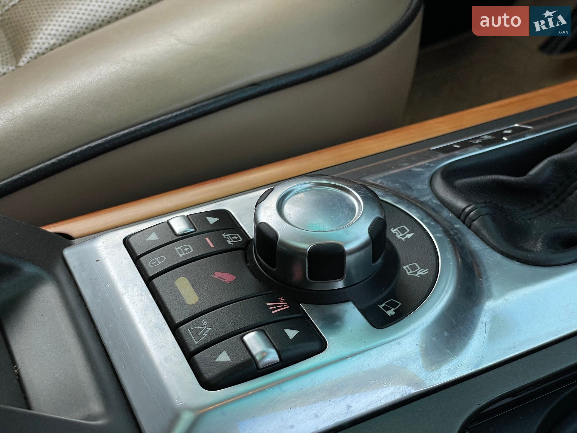 Land Rover Range Rover 2009 VIN SALLMAM24AA312171 фото оголошення 42 з 67
