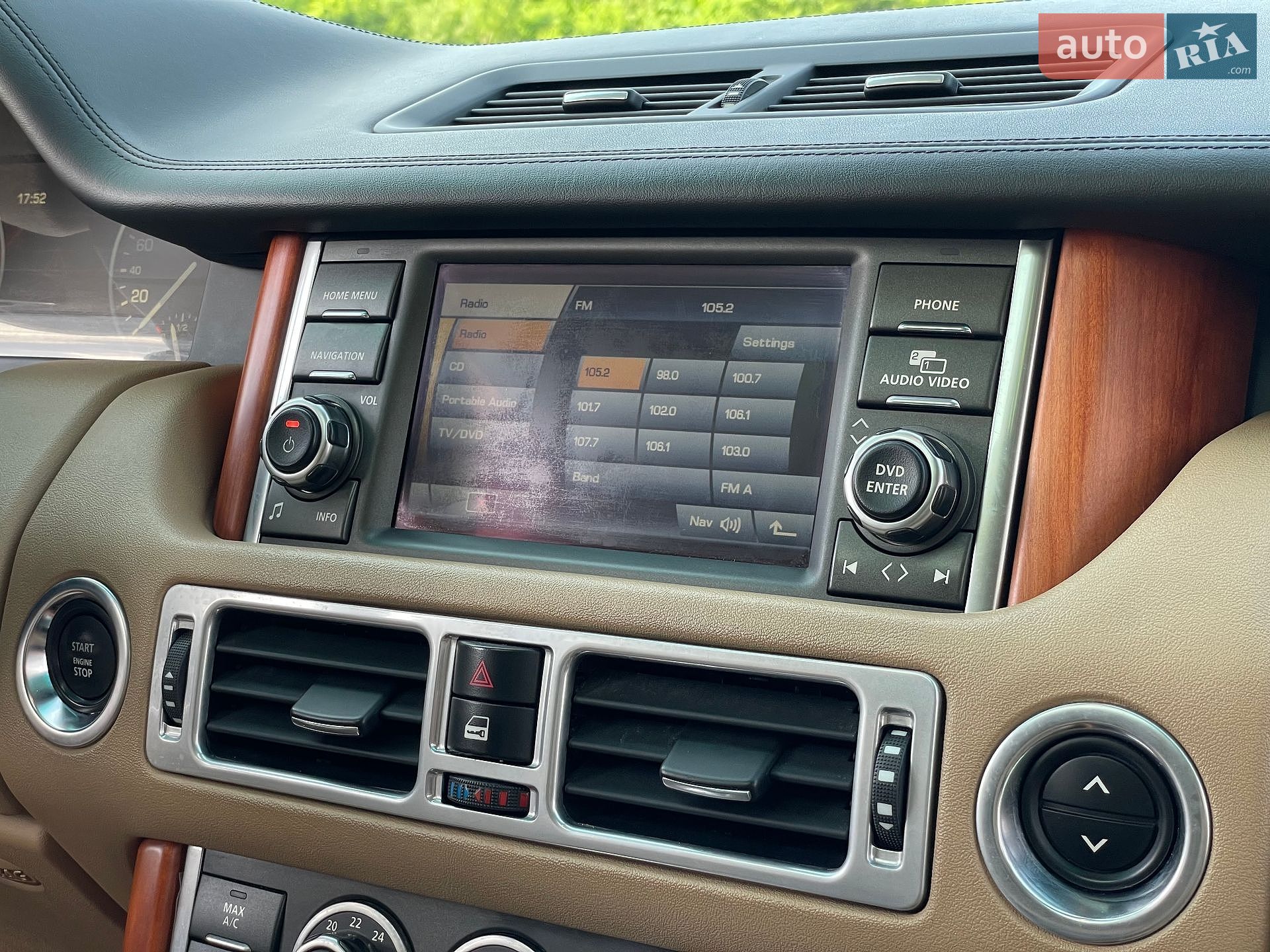 Land Rover Range Rover 2009 VIN SALLMAM24AA312171 фото оголошення 45 з 67