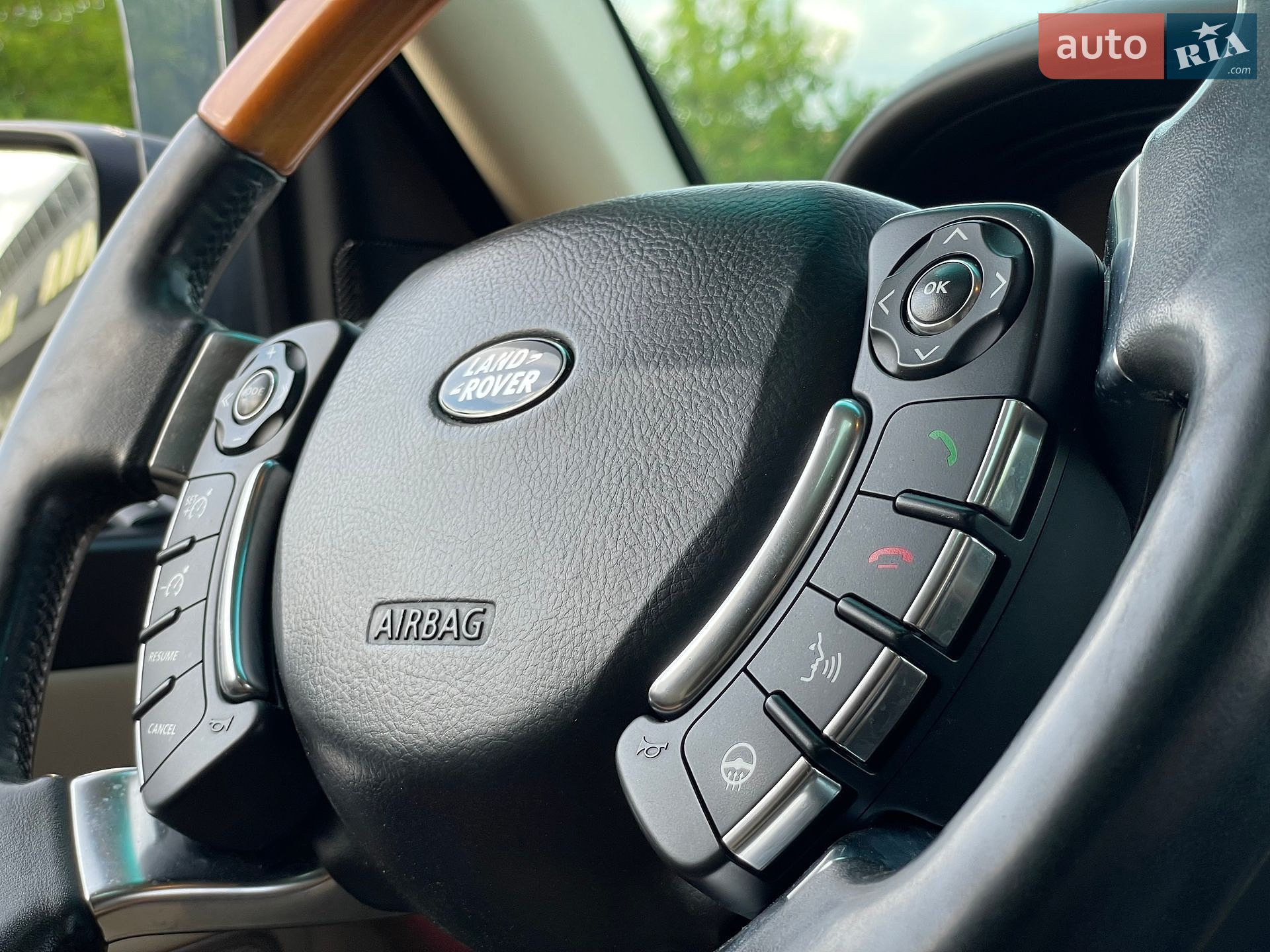 Land Rover Range Rover 2009 VIN SALLMAM24AA312171 фото оголошення 48 з 67
