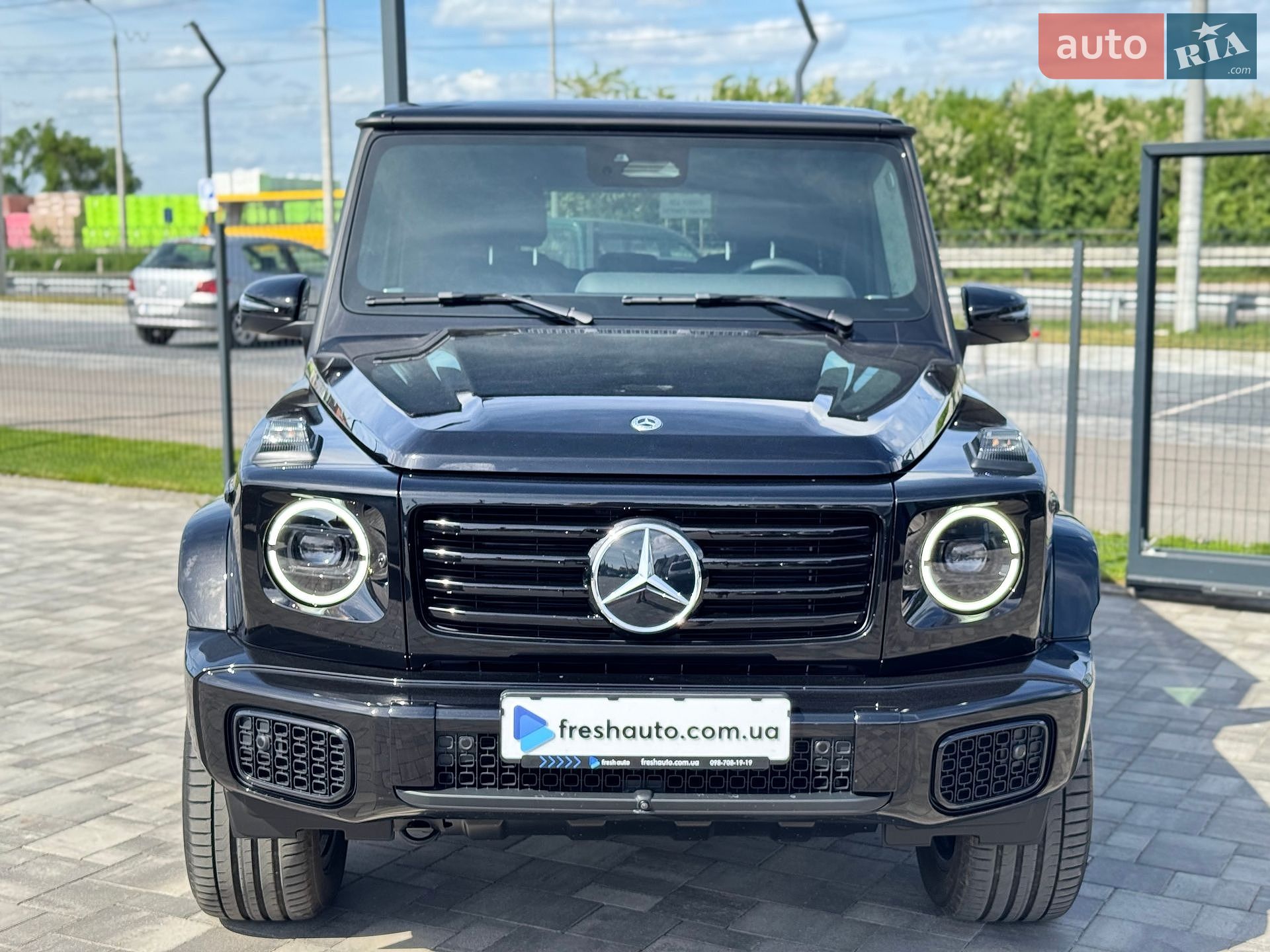 Mercedes-Benz G-Class 2025 VIN W1NWM0AB2SX059150 фото оголошення 2 з 42