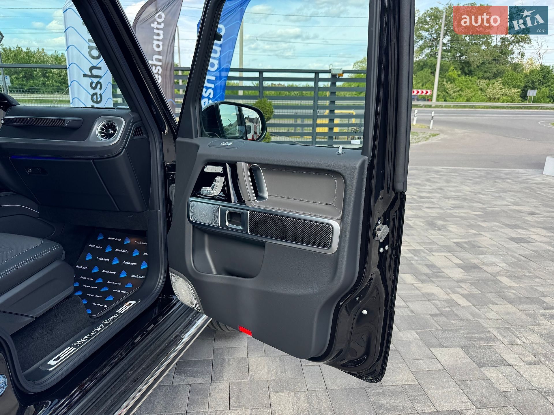 Mercedes-Benz G-Class 2025 VIN W1NWM0AB2SX059150 фото оголошення 37 з 42