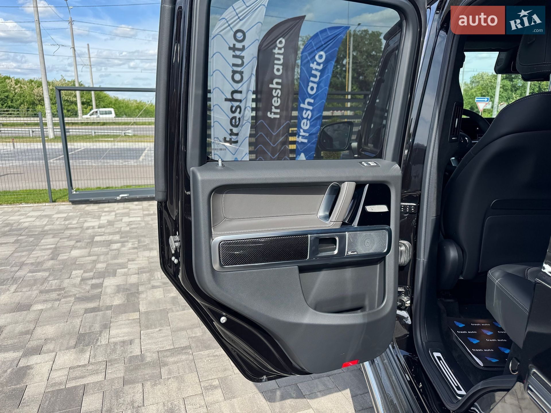 Mercedes-Benz G-Class 2025 VIN W1NWM0AB2SX059150 фото оголошення 29 з 42