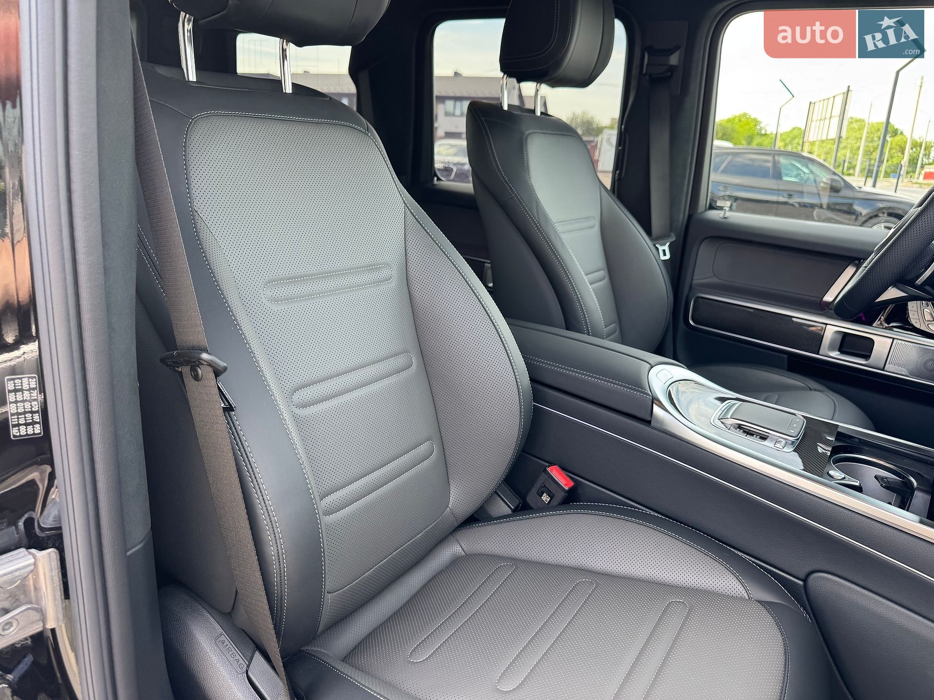 Mercedes-Benz G-Class 2025 VIN W1NWM0AB2SX059150 фото оголошення 39 з 42