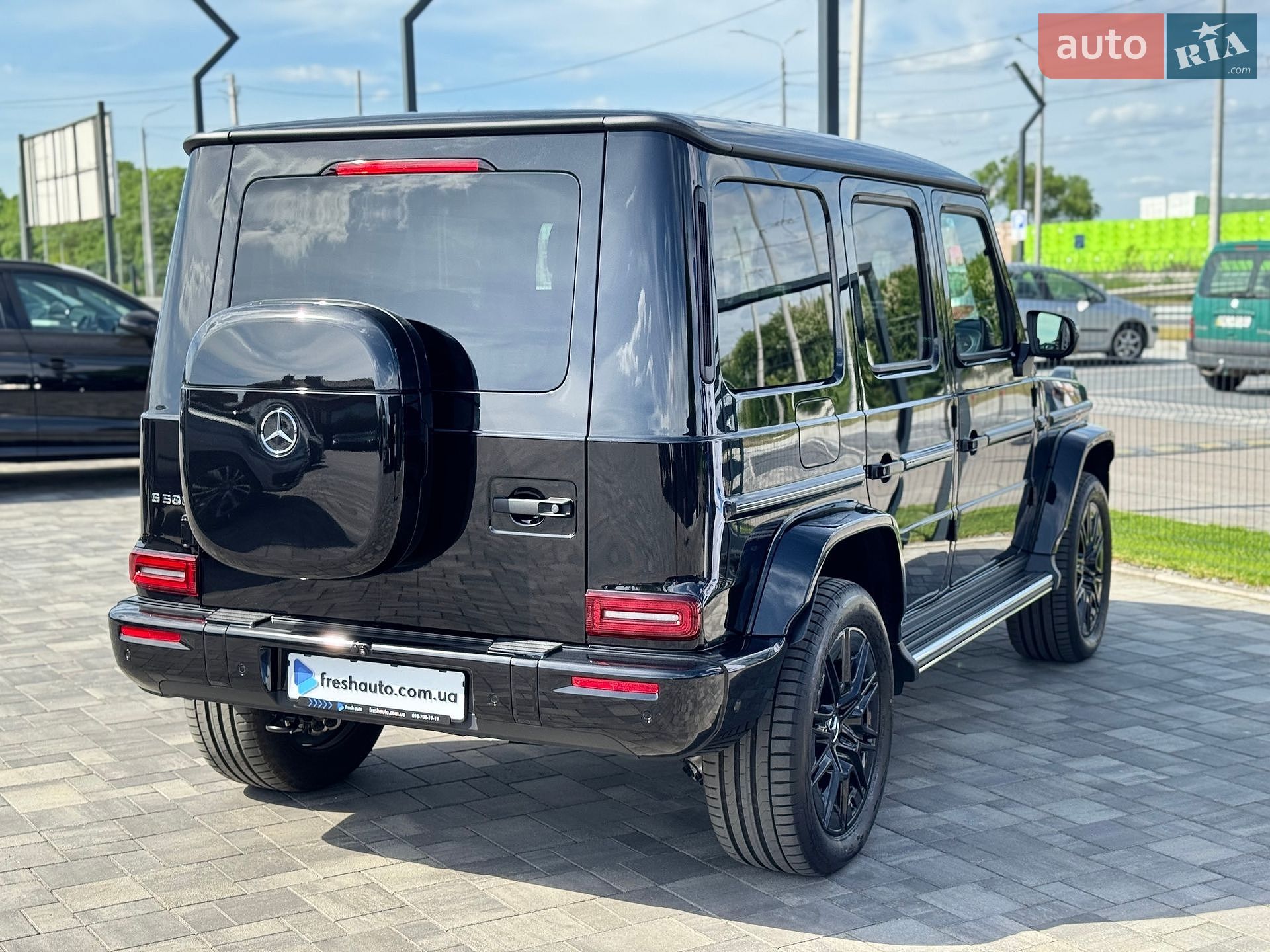Mercedes-Benz G-Class 2025 VIN W1NWM0AB2SX059150 фото оголошення 12 з 42