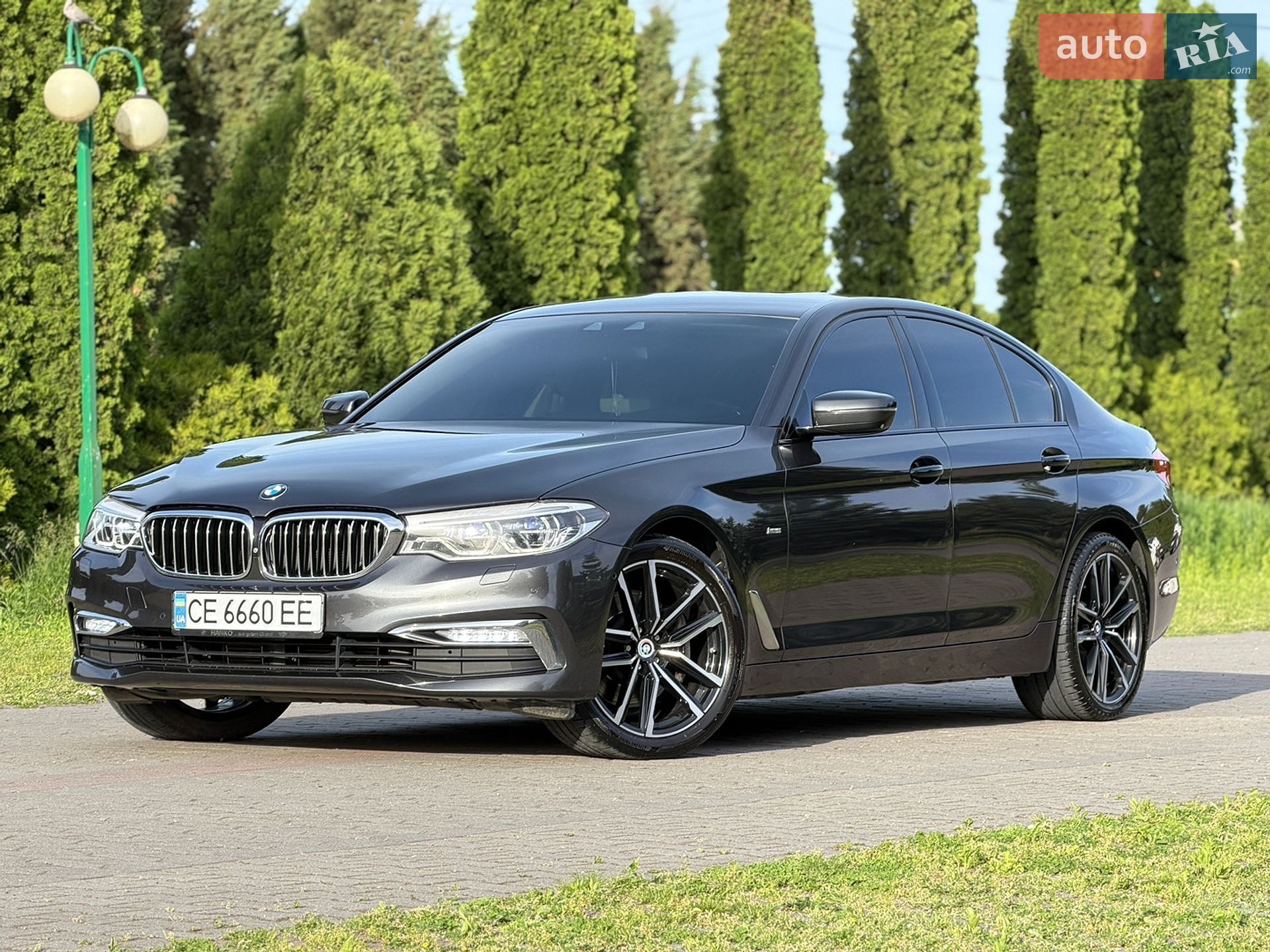 BMW 5 Series 2017 VIN WBAJD11020G877896 фото оголошення 4 з 85