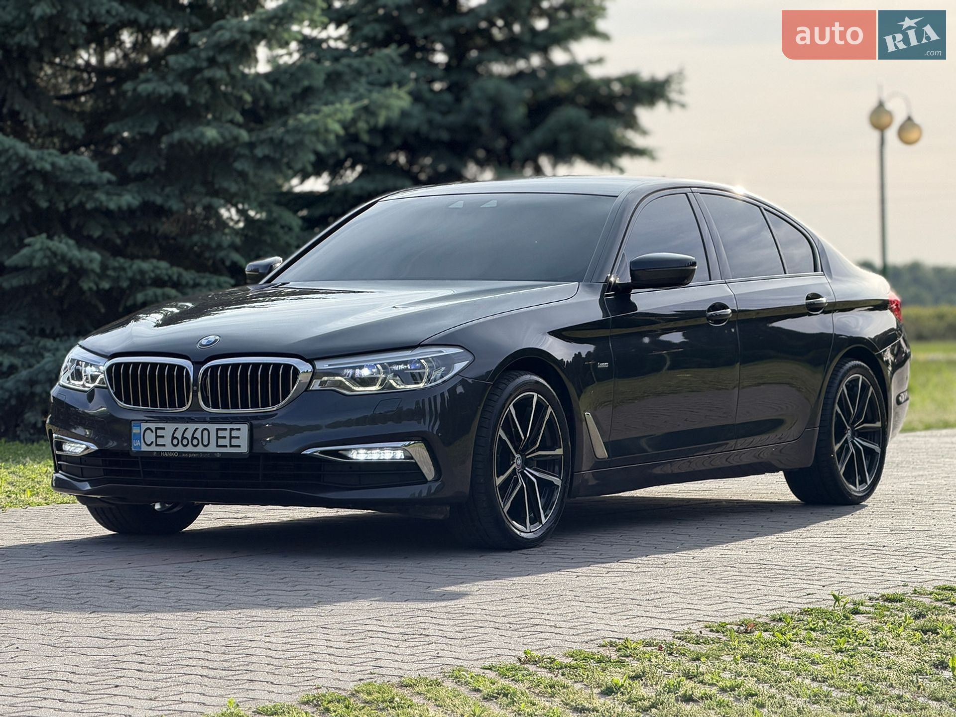 BMW 5 Series 2017 VIN WBAJD11020G877896 фото оголошення 10 з 85