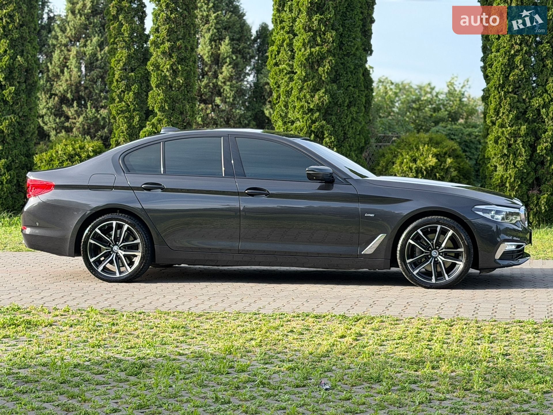 BMW 5 Series 2017 VIN WBAJD11020G877896 фото оголошення 22 з 85