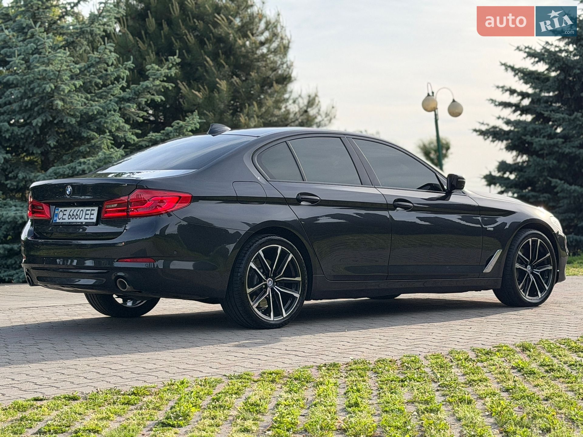 BMW 5 Series 2017 VIN WBAJD11020G877896 фото оголошення 24 з 85