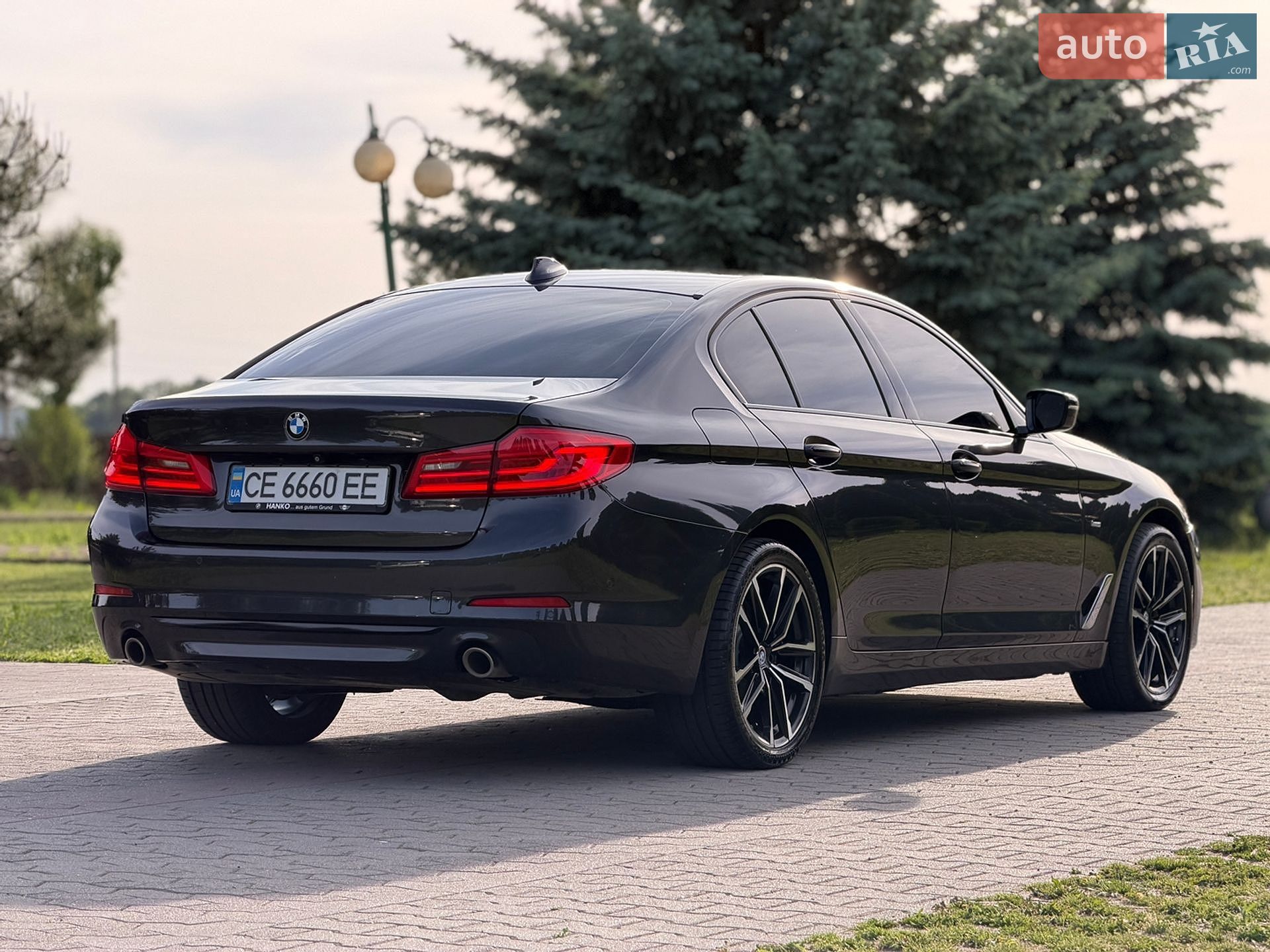 BMW 5 Series 2017 VIN WBAJD11020G877896 фото оголошення 30 з 85