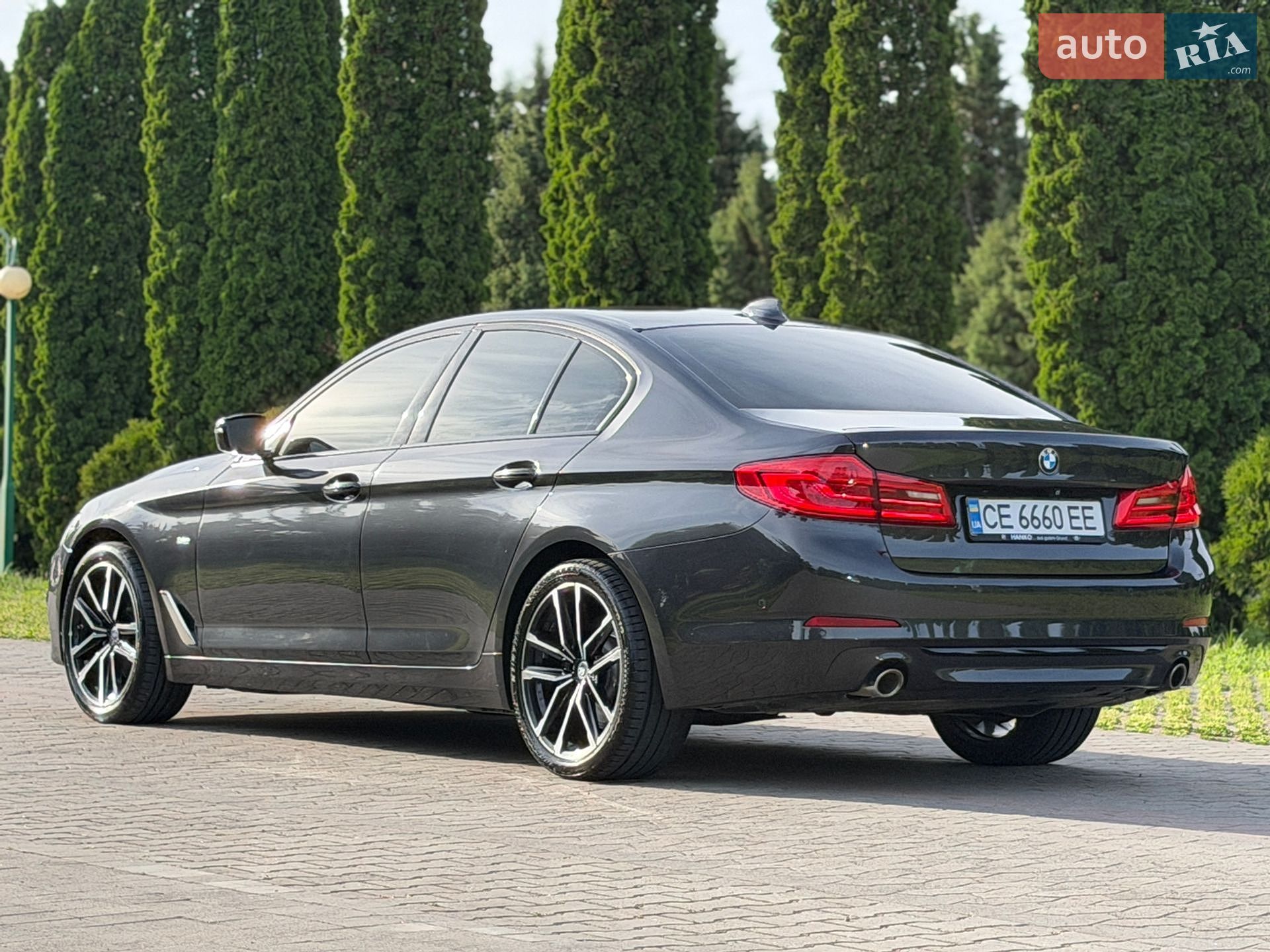 BMW 5 Series 2017 VIN WBAJD11020G877896 фото оголошення 33 з 85