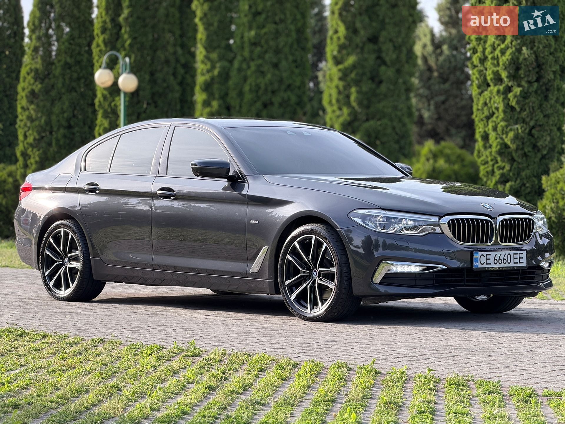 BMW 5 Series 2017 VIN WBAJD11020G877896 фото оголошення 40 з 85