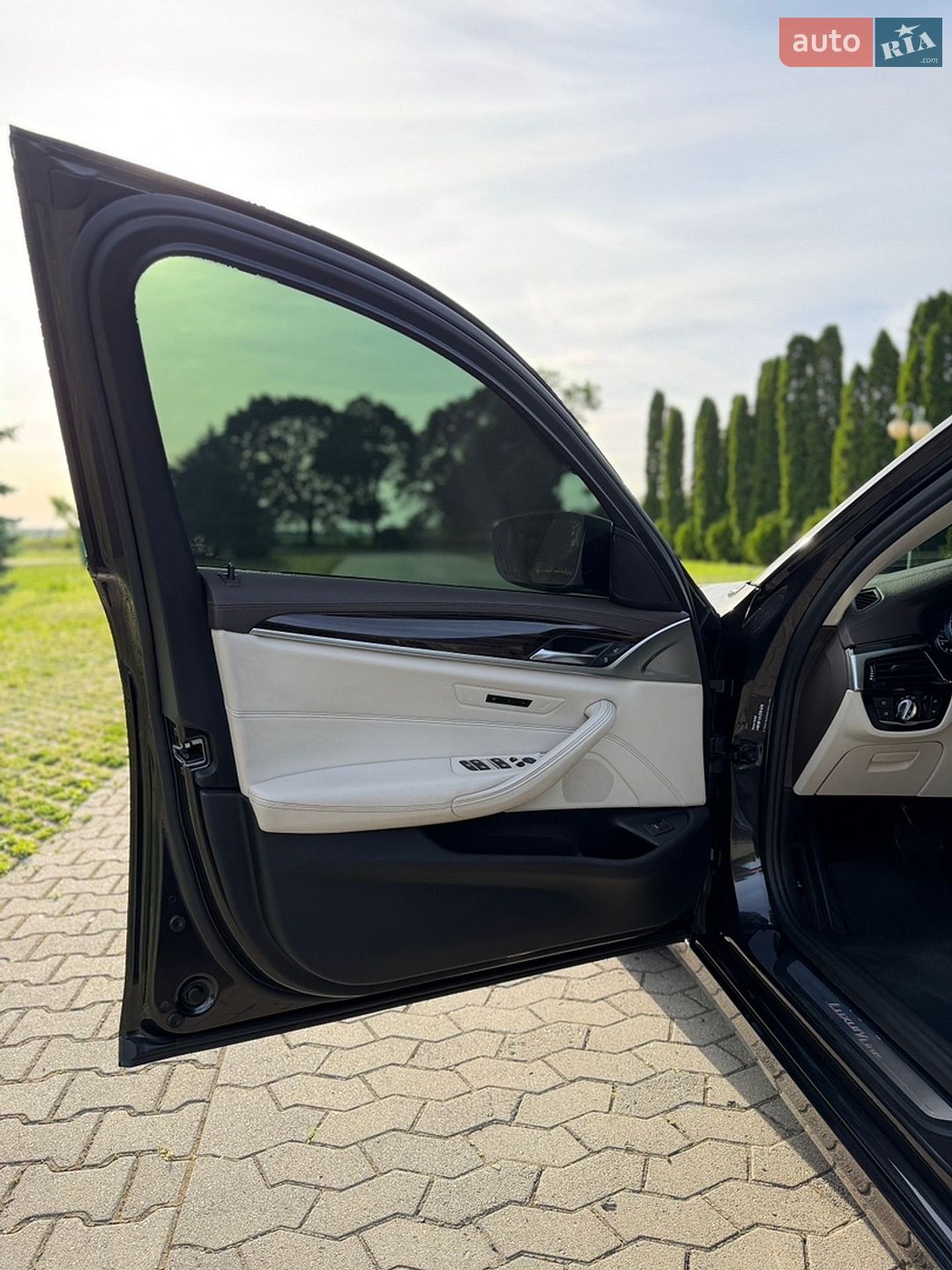 BMW 5 Series 2017 VIN WBAJD11020G877896 фото оголошення 56 з 85