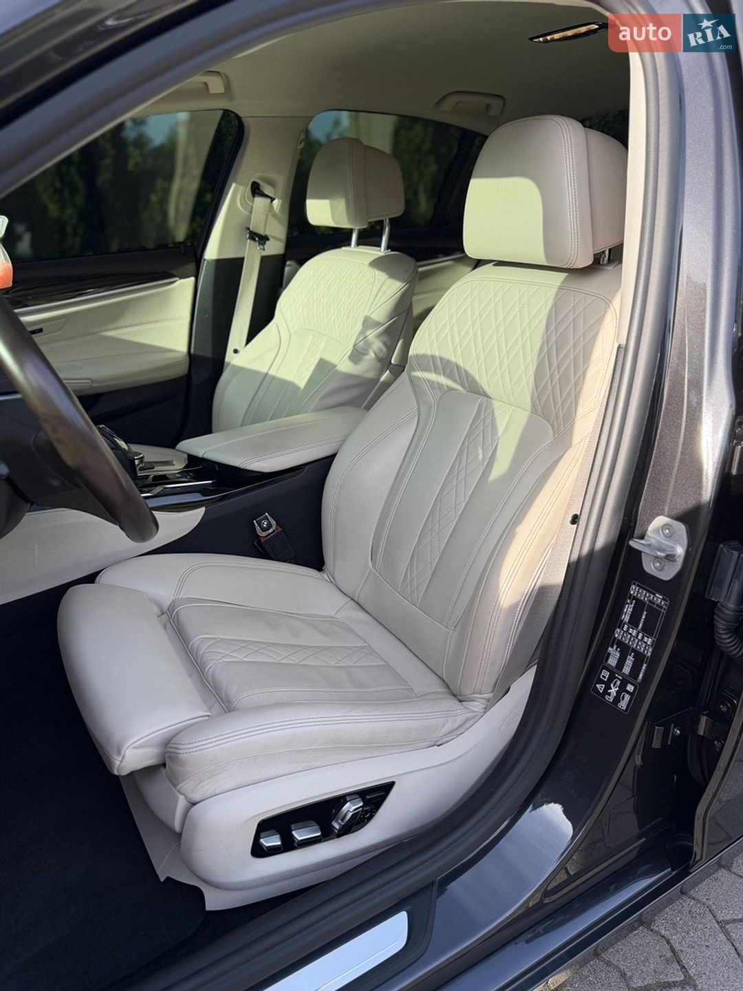 BMW 5 Series 2017 VIN WBAJD11020G877896 фото оголошення 61 з 85