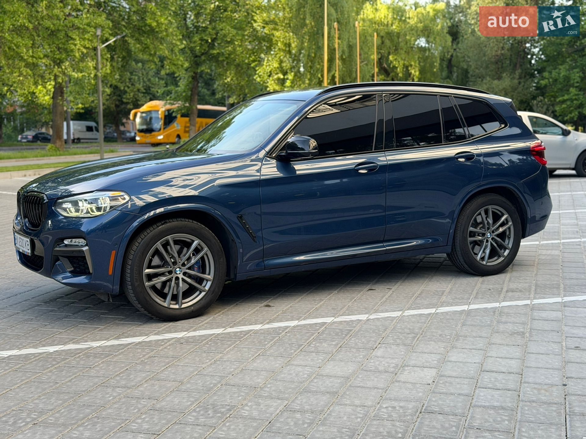 BMW X3 2019 VIN 5UXTS3C53KLR73227 фото оголошення 2 з 35