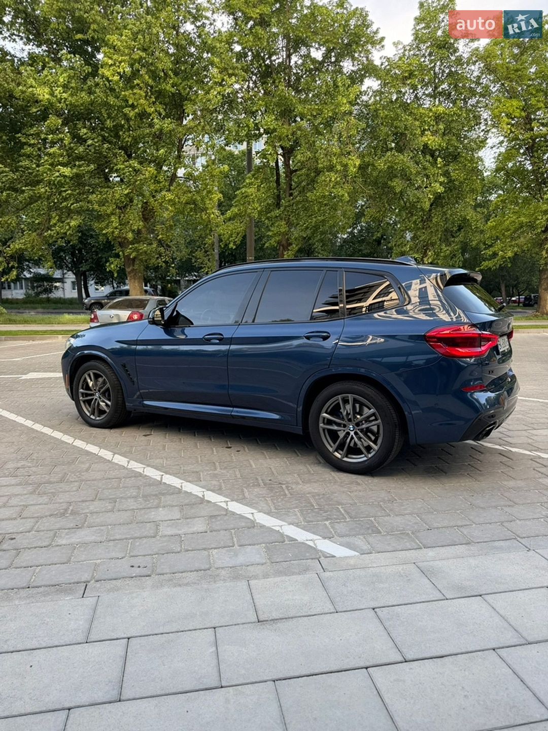 BMW X3 2019 VIN 5UXTS3C53KLR73227 фото оголошення 4 з 35