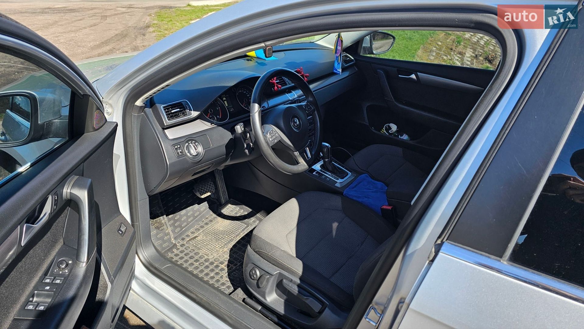 Volkswagen Passat 2013 VIN WVWZZZ3CZEE075351 фото оголошення 8 з 28