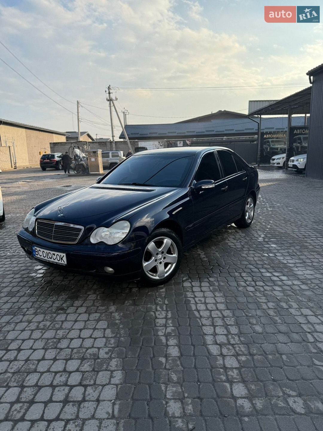 Mercedes-Benz C-Class 2003 VIN WDB2030461F388876 фото оголошення 5 з 35