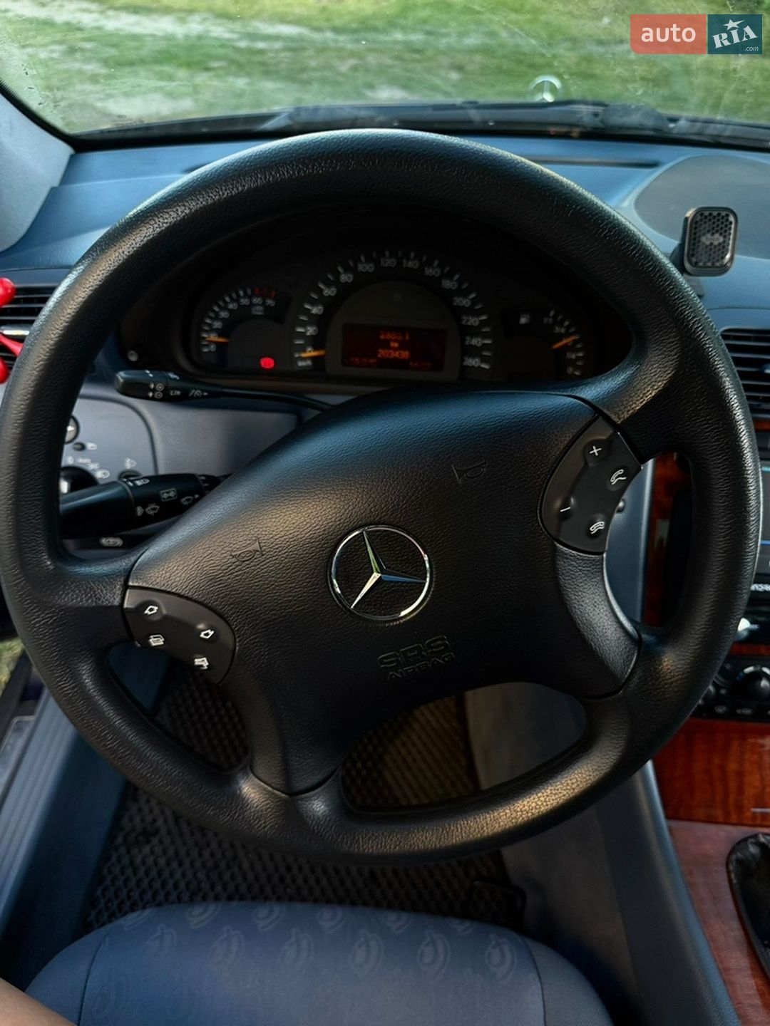 Mercedes-Benz C-Class 2003 VIN WDB2030461F388876 фото оголошення 11 з 35