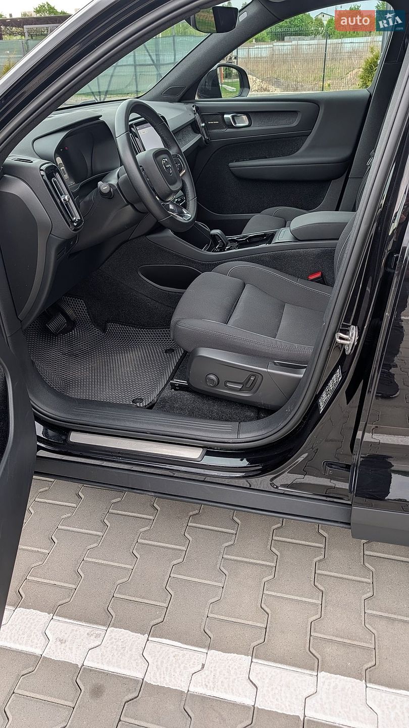 Volvo Xc40 2023 VIN YV1XZEFV4P2056522 фото оголошення 26 з 34