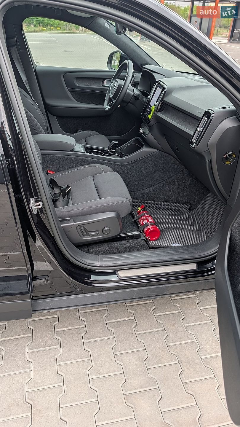Volvo Xc40 2023 VIN YV1XZEFV4P2056522 фото оголошення 28 з 34