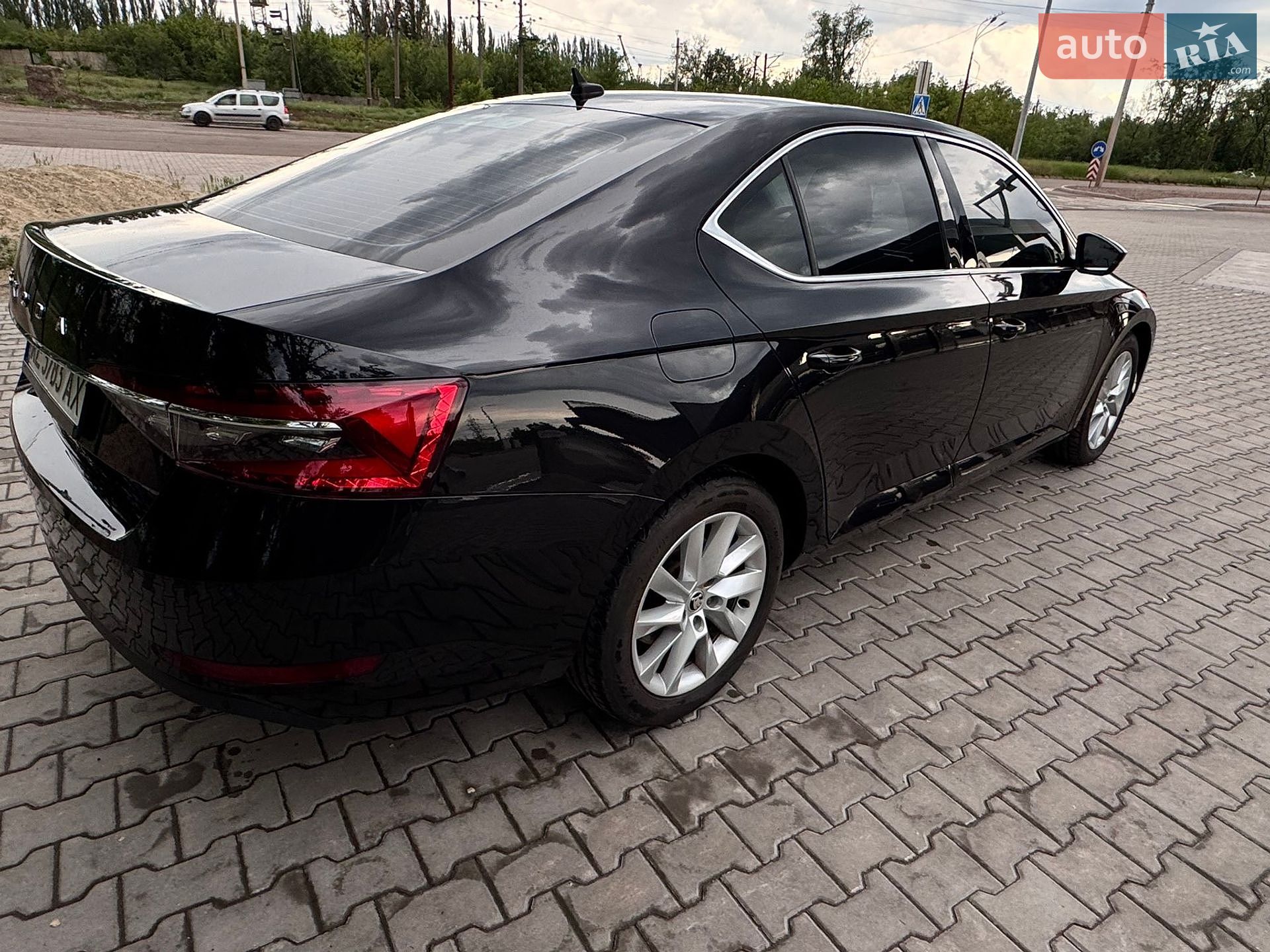 Skoda Superb 2020 VIN TMBAH7NP7L7054158 фото оголошення 2 з 34