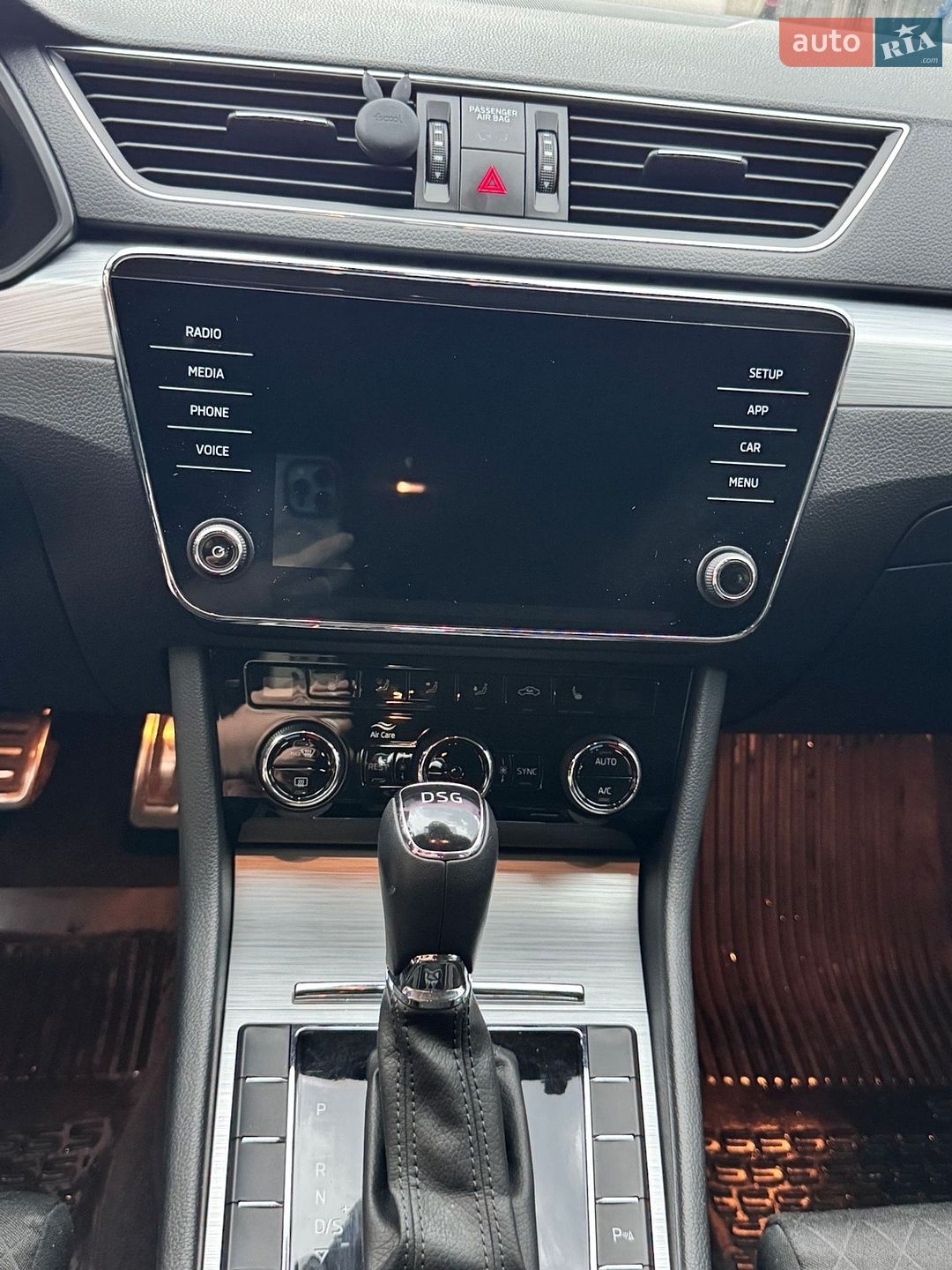 Skoda Superb 2020 VIN TMBAH7NP7L7054158 фото оголошення 12 з 34