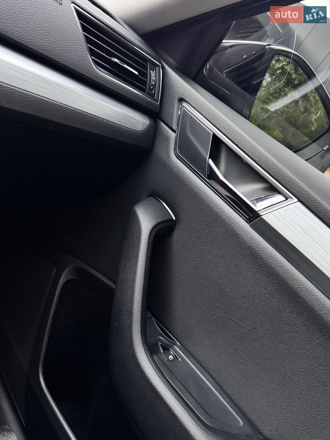 Skoda Superb 2020 VIN TMBAH7NP7L7054158 фото оголошення 17 з 34
