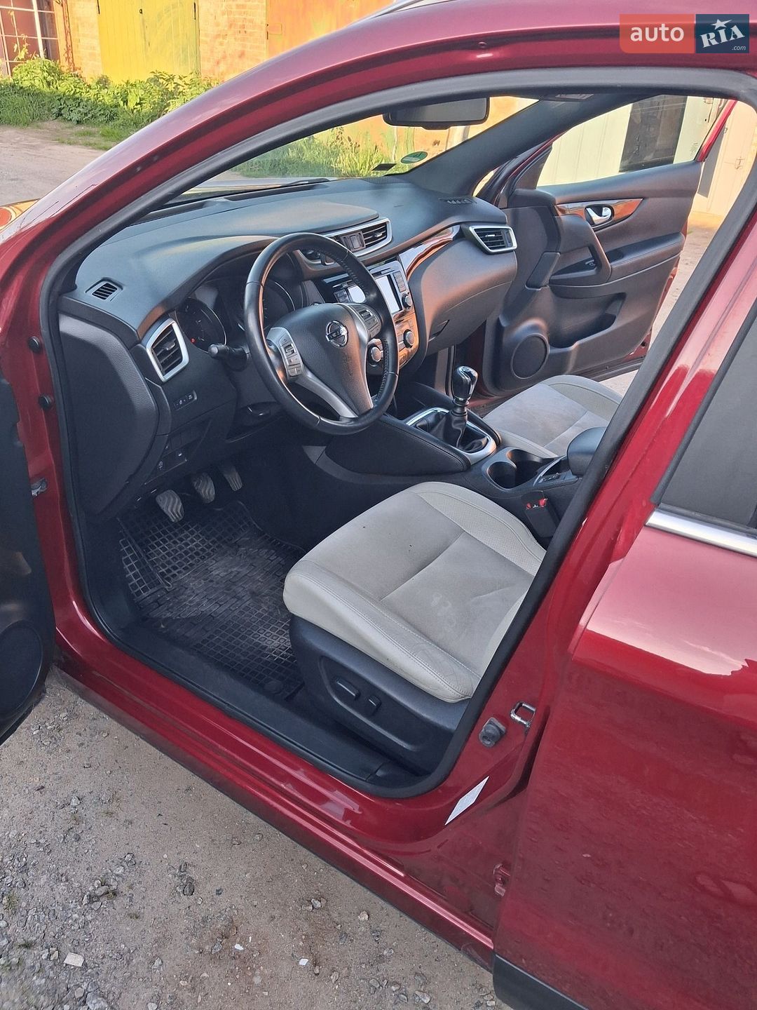Nissan Qashqai 2015 VIN SJNFDAJ11U1316098 фото оголошення 33 з 49