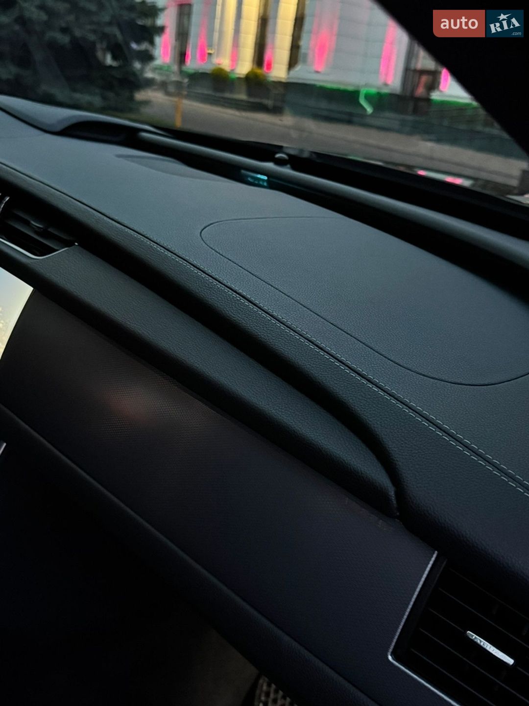 Jaguar XF 2016 VIN SAJBL4BN0HCY19344 фото оголошення 31 з 35