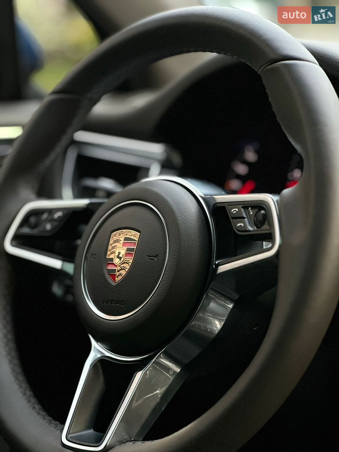 Porsche Macan 2015 VIN WP1ZZZ95ZFLB44899 фото оголошення 17 з 27